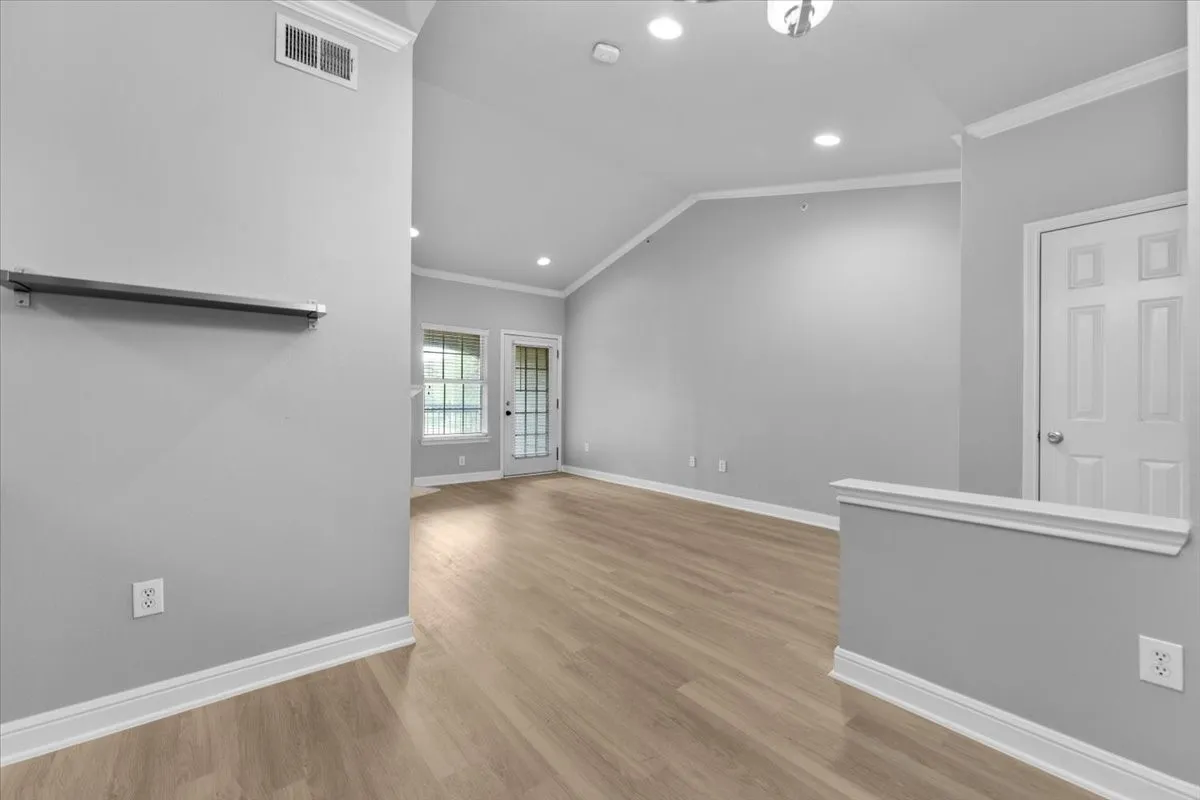 Single Family Residence For Rent in Collin County , 2601 Preston Road, Plano, Texas 75093, 2 Bedrooms, 2 Bathrooms, 1 Garage spaces, 1,246 Sqft, built in 1995, Preowned, Price $1,850, mls#21243575, Real Estate Agent in Plano, Homes For Rent in Collin county, Homes For Rent in Plano, Realtor in Plano Texas, Real Estate Brokerage Independent Realty Texas, Luminita Cordes Realtor