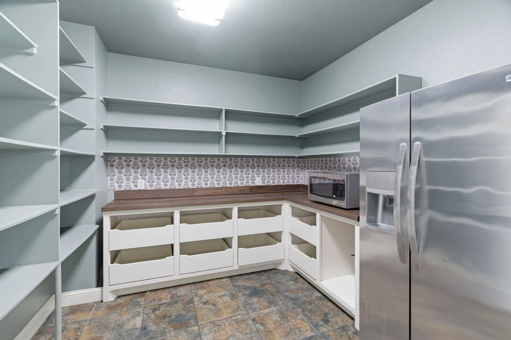 Single Family Residence For Sale in Parker County , 250 Newfield Lane, Springtown, Texas 76082, 4 Bedroom, 4 Bathroom, 3 Garage spaces, 3,608 Sqft, built in 2007, mls#21235536, Real Estate Agent in Springtown, Homes For Sale in Parker county, Homes For Sale in Springtown, Realtor in Springtown Texas, Real Estate Brokerage Independent Realty Texas, Luminita Cordes Realtor