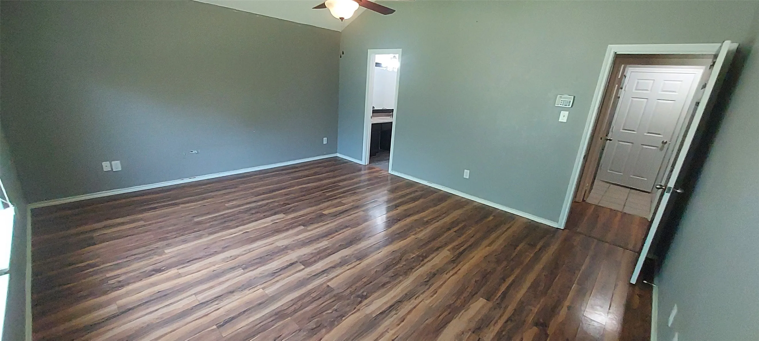 Single Family Residence For Sale in Kaufman County , 1011 Bainbridge Lane, Forney, Texas 75126, 3 Bedroom, 2 Bathroom, 2 Garage spaces, 1,857 Sqft, built in 2002, Preowned, mls#21243746, Real Estate Agent in Forney, Homes For Sale in Kaufman county, Homes For Sale in Forney, Realtor in Forney Texas, Real Estate Brokerage Independent Realty Texas, Luminita Cordes Realtor