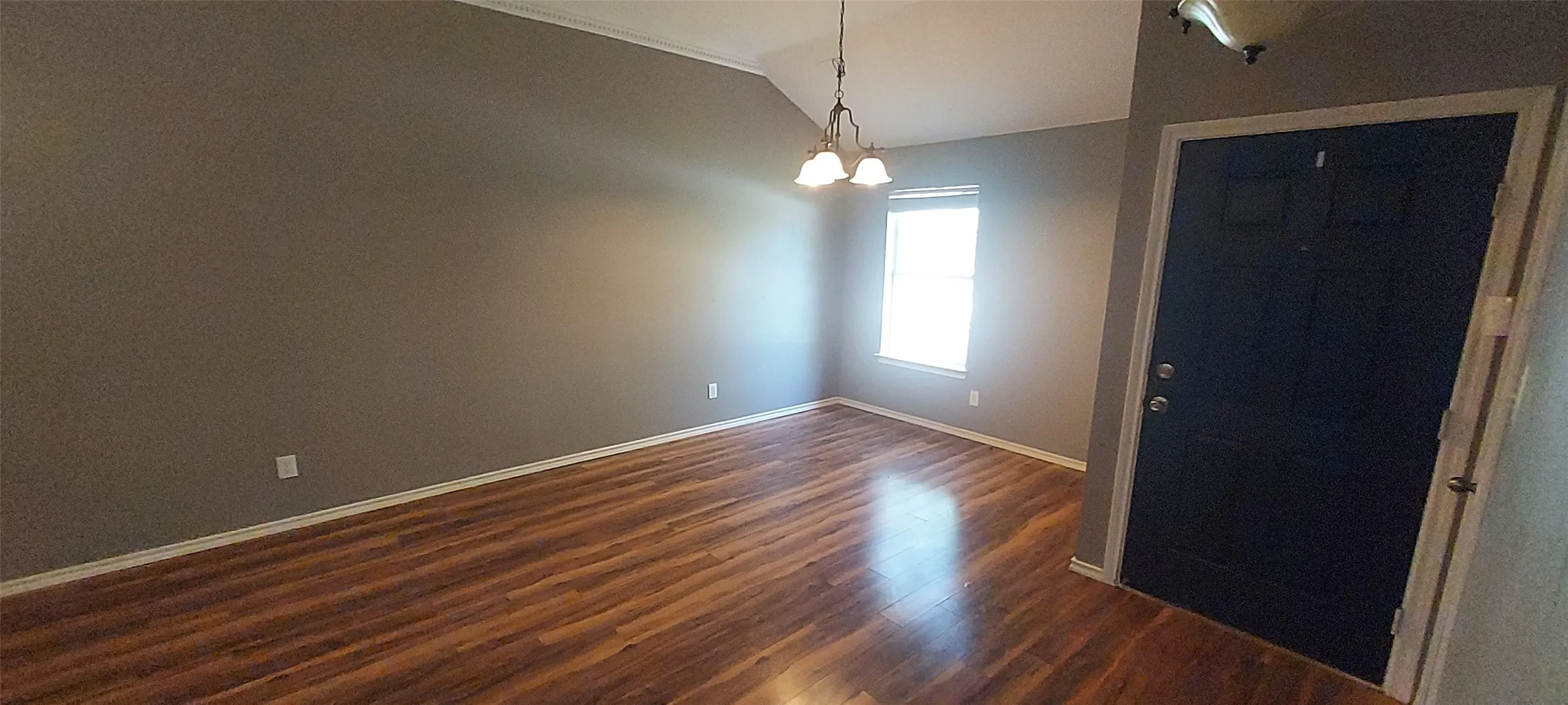 Single Family Residence For Sale in Kaufman County , 1011 Bainbridge Lane, Forney, Texas 75126, 3 Bedroom, 2 Bathroom, 2 Garage spaces, 1,857 Sqft, built in 2002, Preowned, mls#21243746, Real Estate Agent in Forney, Homes For Sale in Kaufman county, Homes For Sale in Forney, Realtor in Forney Texas, Real Estate Brokerage Independent Realty Texas, Luminita Cordes Realtor