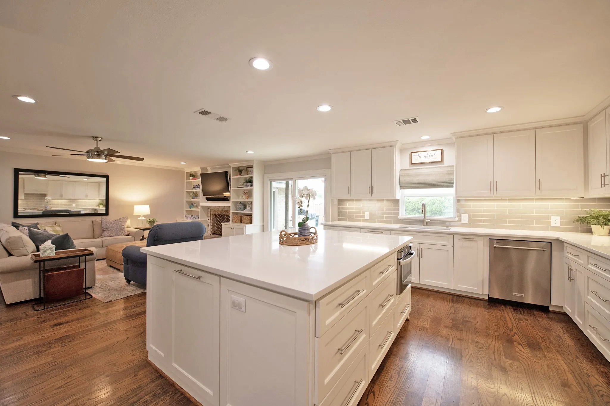 Single Family Residence For Sale in Dallas County , 4054 Boca Bay Drive, Dallas, Texas 75244, 4 Bedroom, 2 Bathroom, 2 Garage spaces, 2,418 Sqft, built in 1962, Preowned, mls#21244340, Real Estate Agent in Dallas, Homes For Sale in Dallas county, Homes For Sale in Dallas, Realtor in Dallas Texas, Real Estate Brokerage Independent Realty Texas, Luminita Cordes Realtor