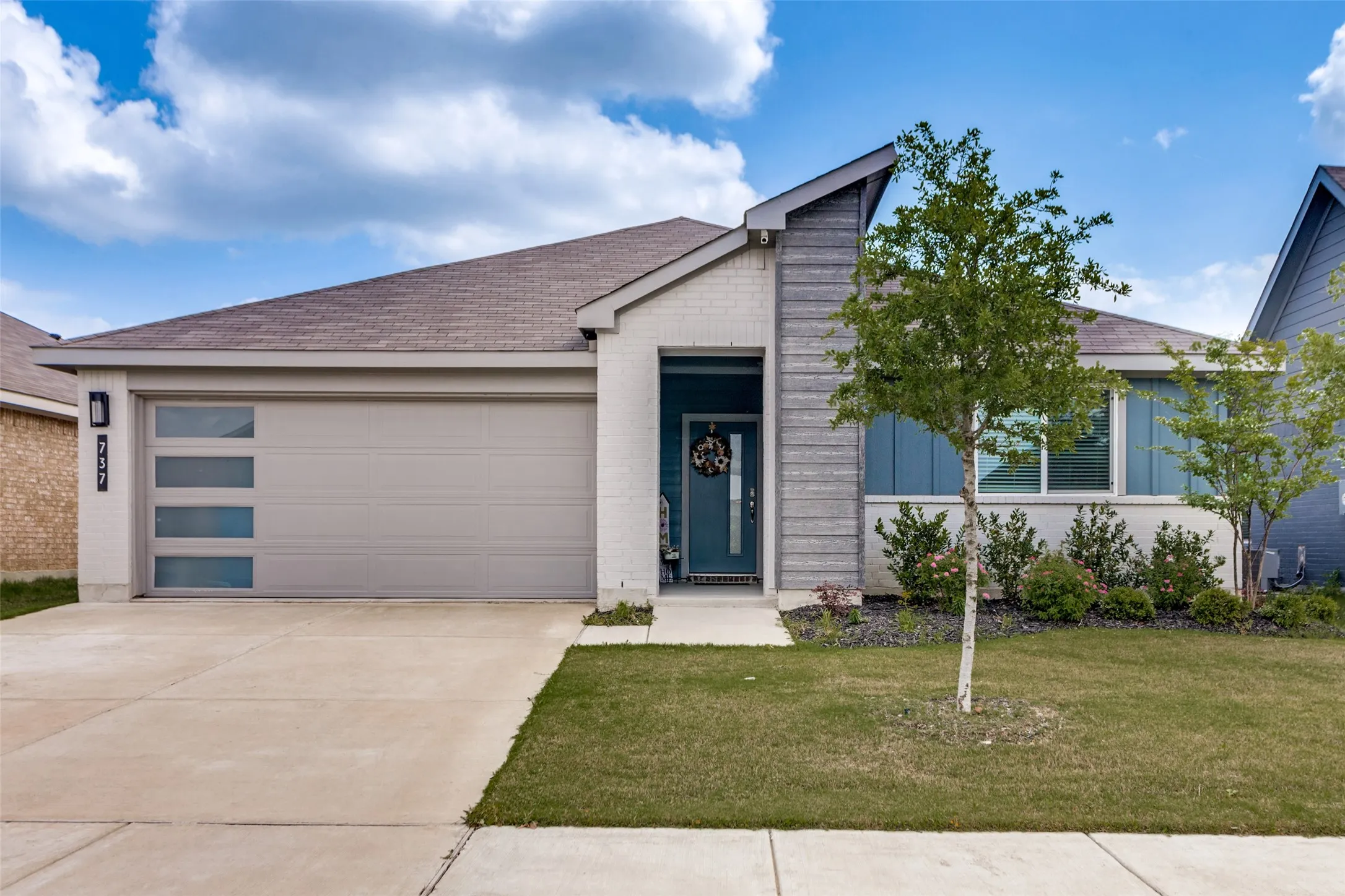 Single Family Residence For Sale in Johnson County , 737 Trinity Park Trail, Alvarado, Texas 76009, 4 Bedroom, 2 Bathroom, 2 Garage spaces, 2,079 Sqft, built in 2023, Preowned, mls#21244334, Real Estate Agent in Alvarado, Homes For Sale in Johnson county, Homes For Sale in Alvarado, Realtor in Alvarado Texas, Real Estate Brokerage Independent Realty Texas, Luminita Cordes Realtor