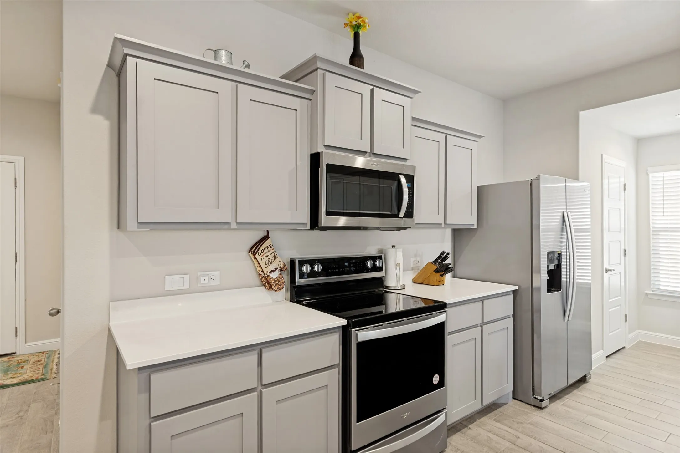 Single Family Residence For Sale in Johnson County , 737 Trinity Park Trail, Alvarado, Texas 76009, 4 Bedroom, 2 Bathroom, 2 Garage spaces, 2,079 Sqft, built in 2023, Preowned, mls#21244334, Real Estate Agent in Alvarado, Homes For Sale in Johnson county, Homes For Sale in Alvarado, Realtor in Alvarado Texas, Real Estate Brokerage Independent Realty Texas, Luminita Cordes Realtor