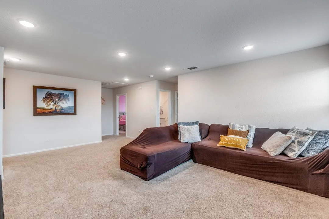 Single Family Residence For Rent in Collin County , 433 Waterman Avenue, Princeton, Texas 75407, 4 Bedrooms, 3 Bathrooms, 2 Garage spaces, 2,515 Sqft, built in 2023, Preowned, Price $2,400, mls#21237008, Real Estate Agent in Princeton, Homes For Rent in Collin county, Homes For Rent in Princeton, Realtor in Princeton Texas, Real Estate Brokerage Independent Realty Texas, Luminita Cordes Realtor