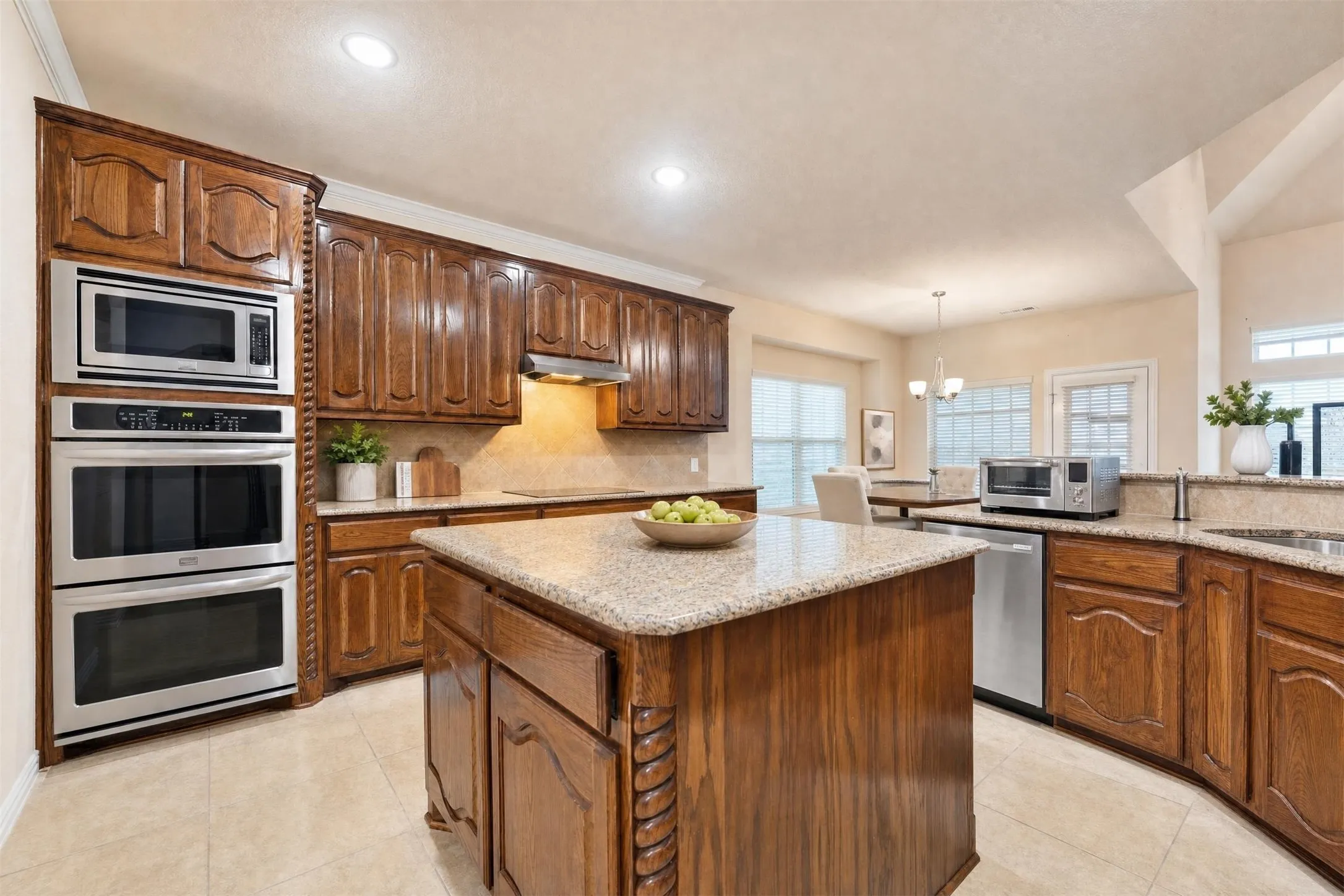Single Family Residence For Sale in Ellis County , 129 Quail Run Road, Red Oak, Texas 75154, 5 Bedroom, 4 Bathroom, 2 Garage spaces, 4,381 Sqft, built in 2017, Price $495,000, mls#21242838, Real Estate Agent in Red Oak, Homes For Sale in Ellis county, Homes For Sale in Red Oak, Realtor in Red Oak Texas, Real Estate Brokerage Independent Realty Texas, Luminita Cordes Realtor