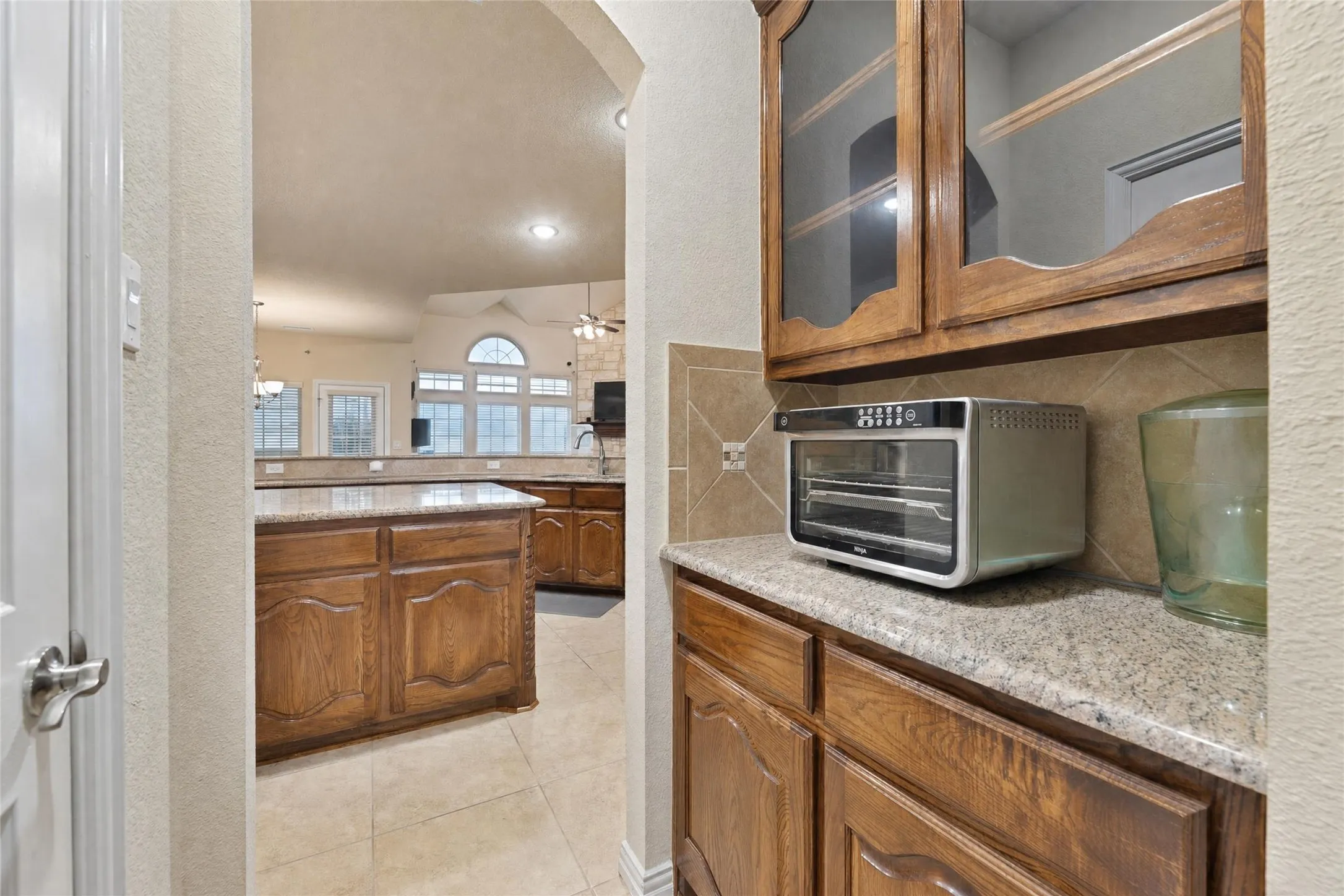 Single Family Residence For Sale in Ellis County , 129 Quail Run Road, Red Oak, Texas 75154, 5 Bedroom, 4 Bathroom, 2 Garage spaces, 4,381 Sqft, built in 2017, Price $495,000, mls#21242838, Real Estate Agent in Red Oak, Homes For Sale in Ellis county, Homes For Sale in Red Oak, Realtor in Red Oak Texas, Real Estate Brokerage Independent Realty Texas, Luminita Cordes Realtor