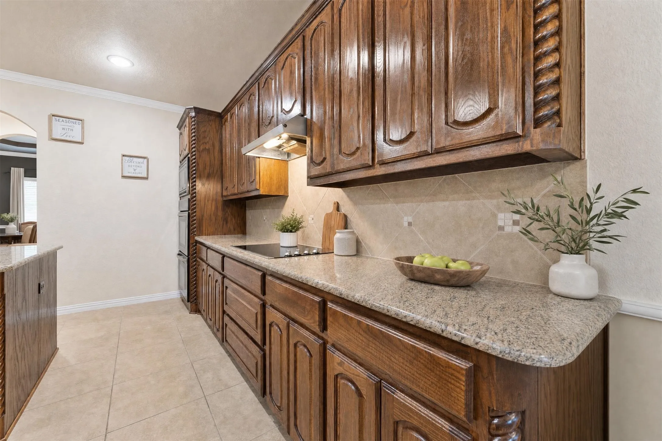 Single Family Residence For Sale in Ellis County , 129 Quail Run Road, Red Oak, Texas 75154, 5 Bedroom, 4 Bathroom, 2 Garage spaces, 4,381 Sqft, built in 2017, Price $495,000, mls#21242838, Real Estate Agent in Red Oak, Homes For Sale in Ellis county, Homes For Sale in Red Oak, Realtor in Red Oak Texas, Real Estate Brokerage Independent Realty Texas, Luminita Cordes Realtor