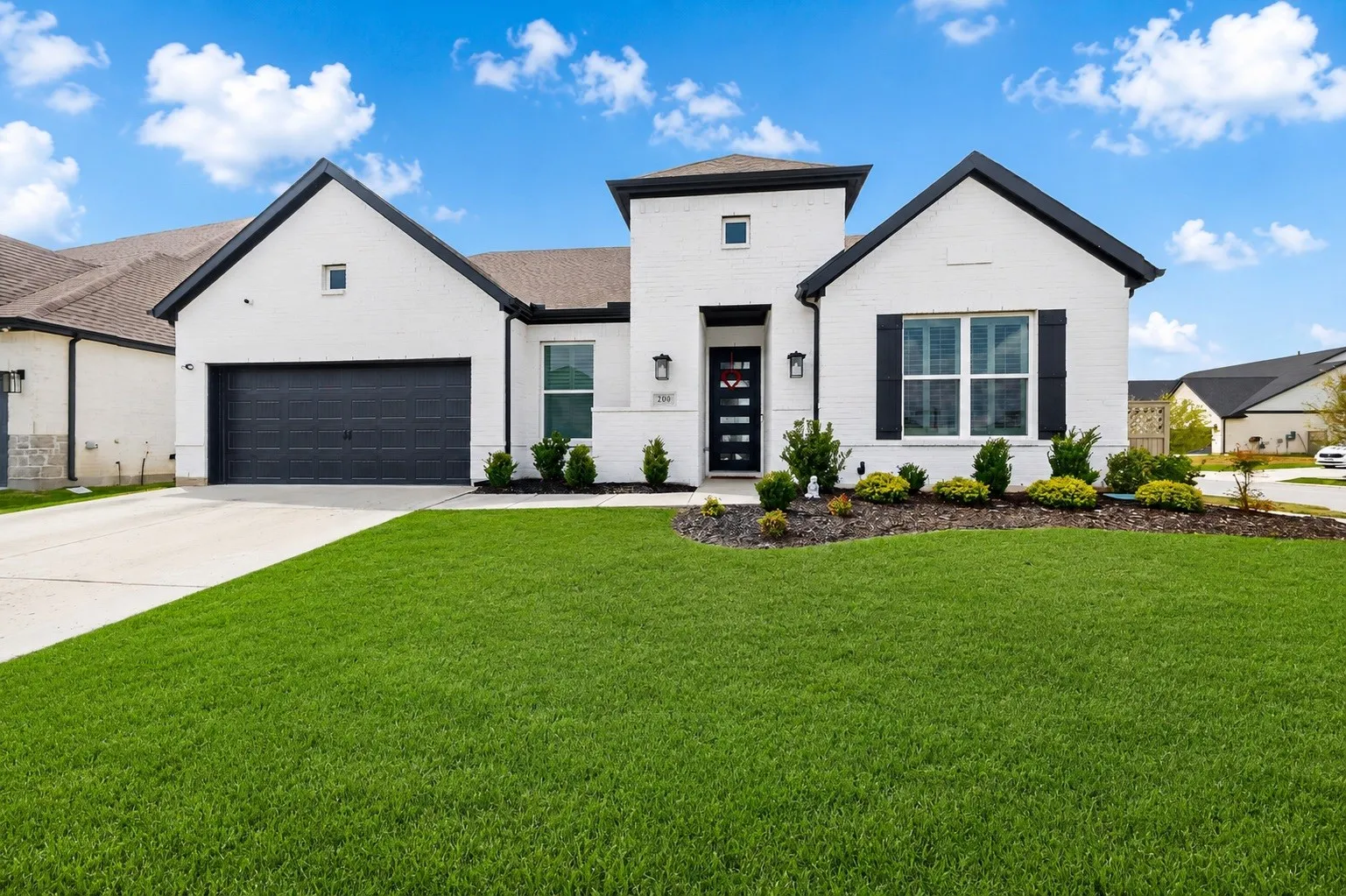Single Family Residence For Sale in Denton County , 200 W Shetland Lane, Northlake, Texas 76247, 5 Bedroom, 4 Bathroom, 4 Garage spaces, 3,879 Sqft, built in 2023, Preowned, mls#21244118, Real Estate Agent in Northlake, Homes For Sale in Denton county, Homes For Sale in Northlake, Realtor in Northlake Texas, Real Estate Brokerage Independent Realty Texas, Luminita Cordes Realtor