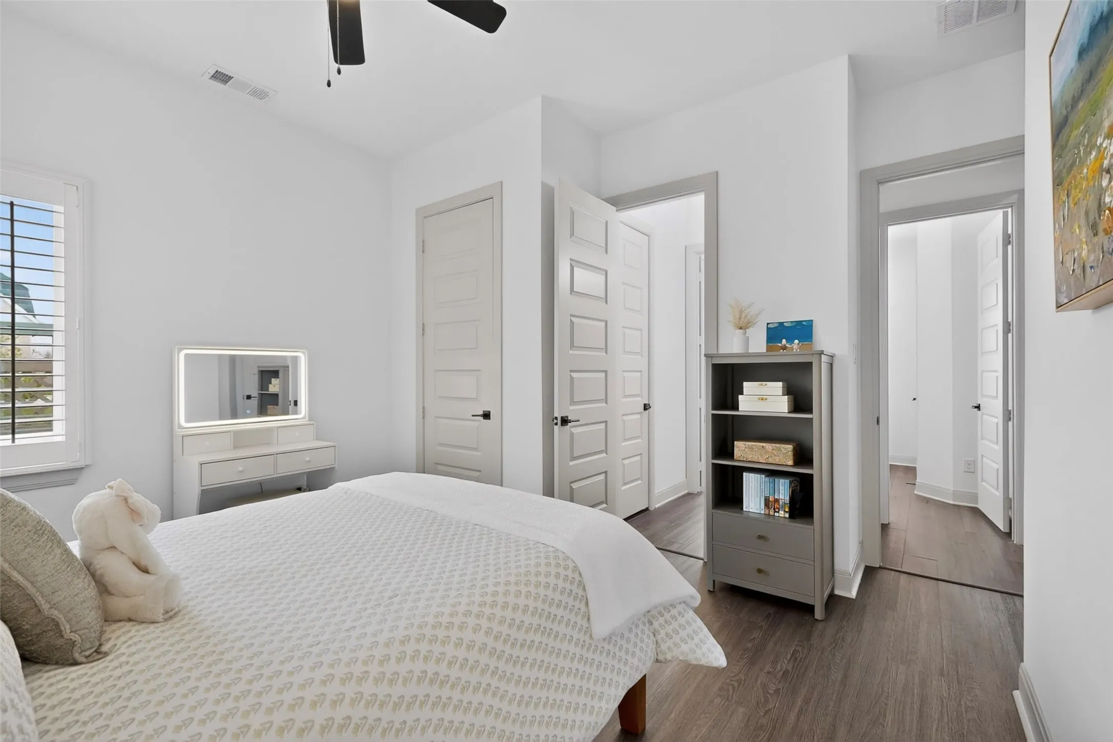 Single Family Residence For Sale in Denton County , 200 W Shetland Lane, Northlake, Texas 76247, 5 Bedroom, 4 Bathroom, 4 Garage spaces, 3,879 Sqft, built in 2023, Preowned, mls#21244118, Real Estate Agent in Northlake, Homes For Sale in Denton county, Homes For Sale in Northlake, Realtor in Northlake Texas, Real Estate Brokerage Independent Realty Texas, Luminita Cordes Realtor