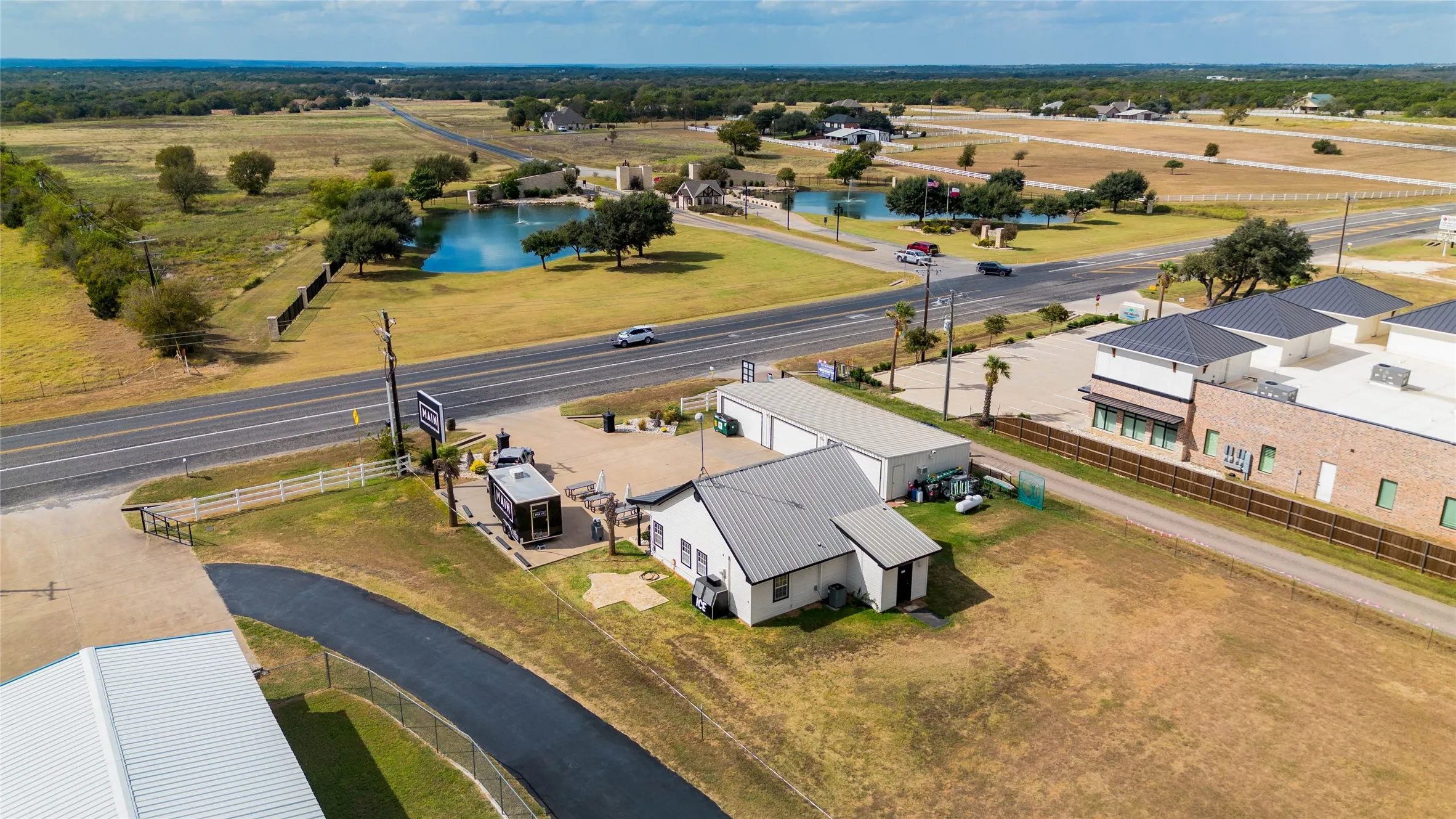 Office For Rent in Hill County , 5528 Fm 933, Whitney, Texas 76692, 0, 0, Garage spaces, 0 Sqft, built in 1995, Preowned, mls#21213637, Real Estate Agent in Whitney, Homes For Rent in Hill county, Homes For Rent in Whitney, Realtor in Whitney Texas, Real Estate Brokerage Independent Realty Texas, Luminita Cordes Realtor