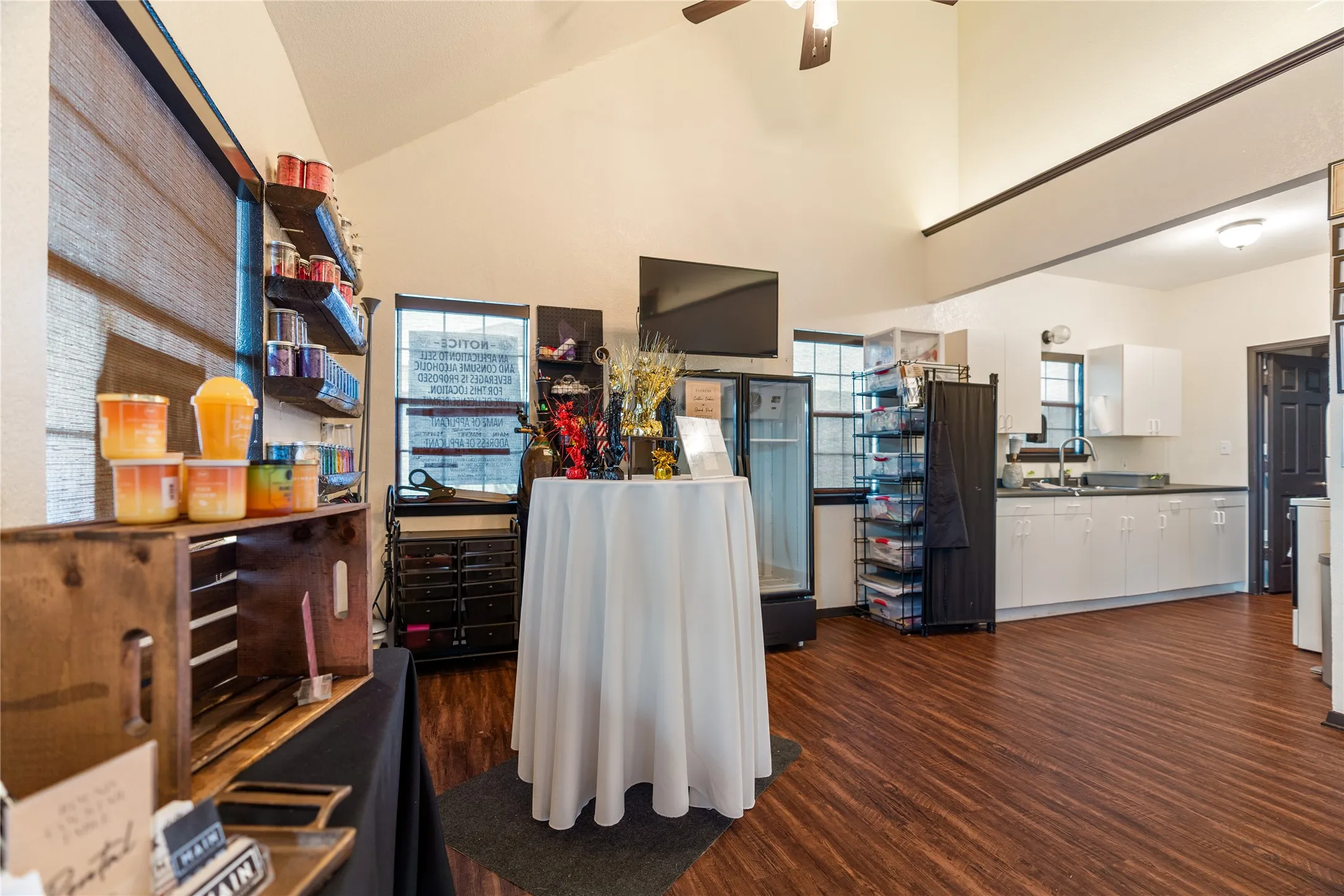 Office For Rent in Hill County , 5528 Fm 933, Whitney, Texas 76692, 0, 0, Garage spaces, 0 Sqft, built in 1995, Preowned, mls#21213637, Real Estate Agent in Whitney, Homes For Rent in Hill county, Homes For Rent in Whitney, Realtor in Whitney Texas, Real Estate Brokerage Independent Realty Texas, Luminita Cordes Realtor