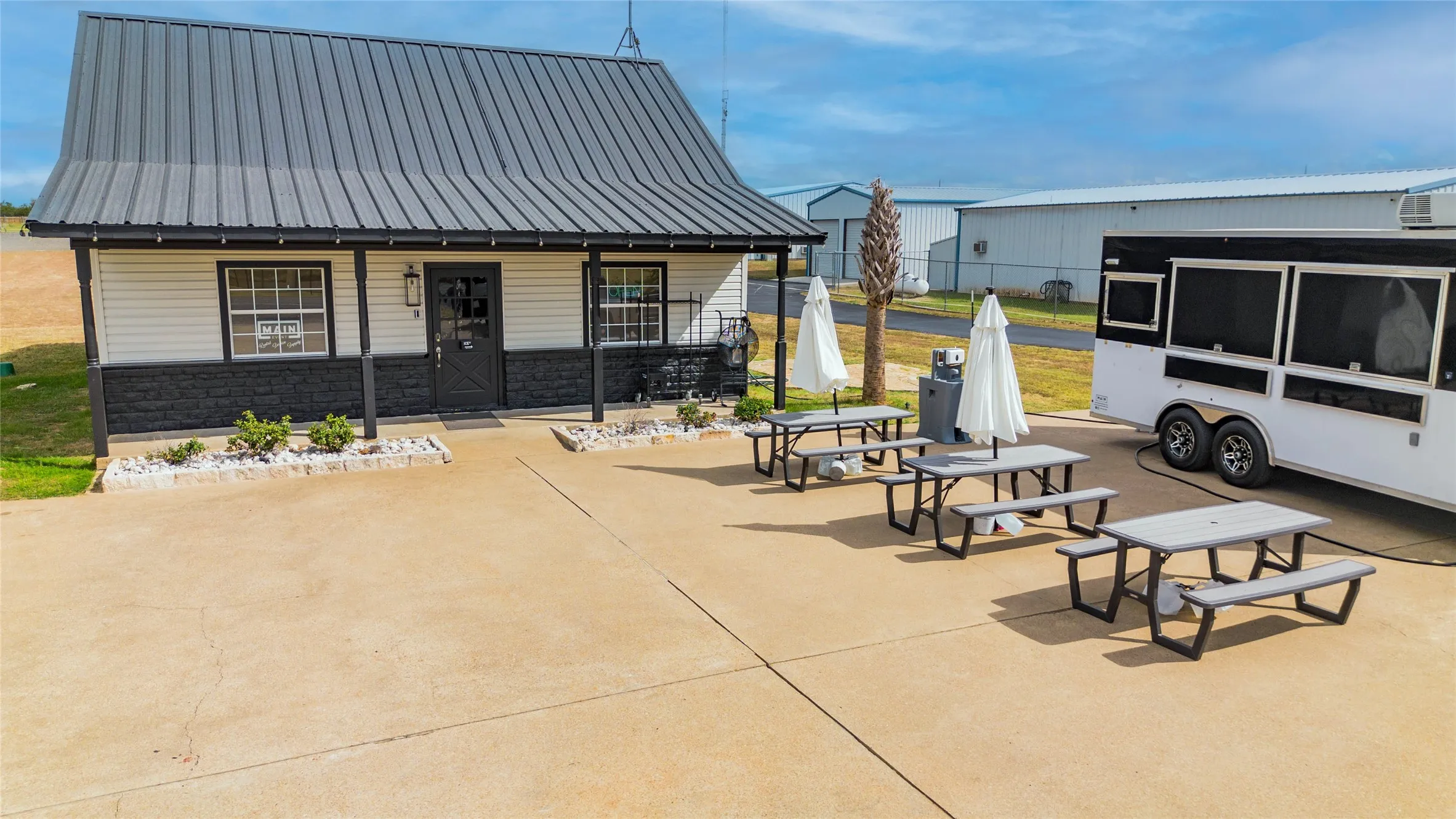 Office For Rent in Hill County , 5528 Fm 933, Whitney, Texas 76692, 0, 0, Garage spaces, 0 Sqft, built in 1995, Preowned, mls#21213637, Real Estate Agent in Whitney, Homes For Rent in Hill county, Homes For Rent in Whitney, Realtor in Whitney Texas, Real Estate Brokerage Independent Realty Texas, Luminita Cordes Realtor