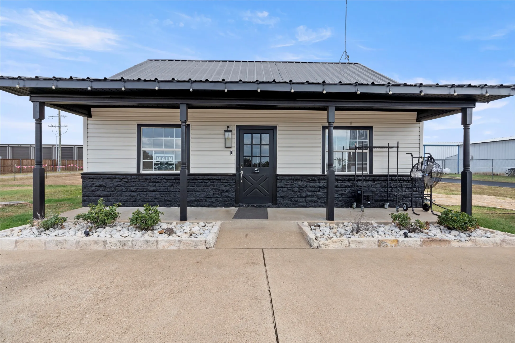 Office For Rent in Hill County , 5528 Fm 933, Whitney, Texas 76692, 0, 0, Garage spaces, 0 Sqft, built in 1995, Preowned, mls#21213637, Real Estate Agent in Whitney, Homes For Rent in Hill county, Homes For Rent in Whitney, Realtor in Whitney Texas, Real Estate Brokerage Independent Realty Texas, Luminita Cordes Realtor