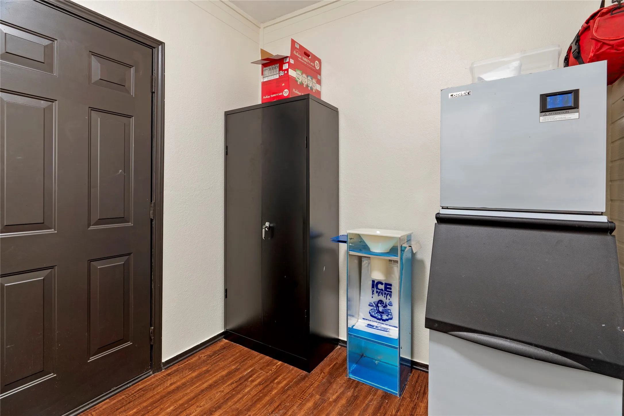 Office For Rent in Hill County , 5528 Fm 933, Whitney, Texas 76692, 0, 0, Garage spaces, 0 Sqft, built in 1995, Preowned, mls#21213637, Real Estate Agent in Whitney, Homes For Rent in Hill county, Homes For Rent in Whitney, Realtor in Whitney Texas, Real Estate Brokerage Independent Realty Texas, Luminita Cordes Realtor
