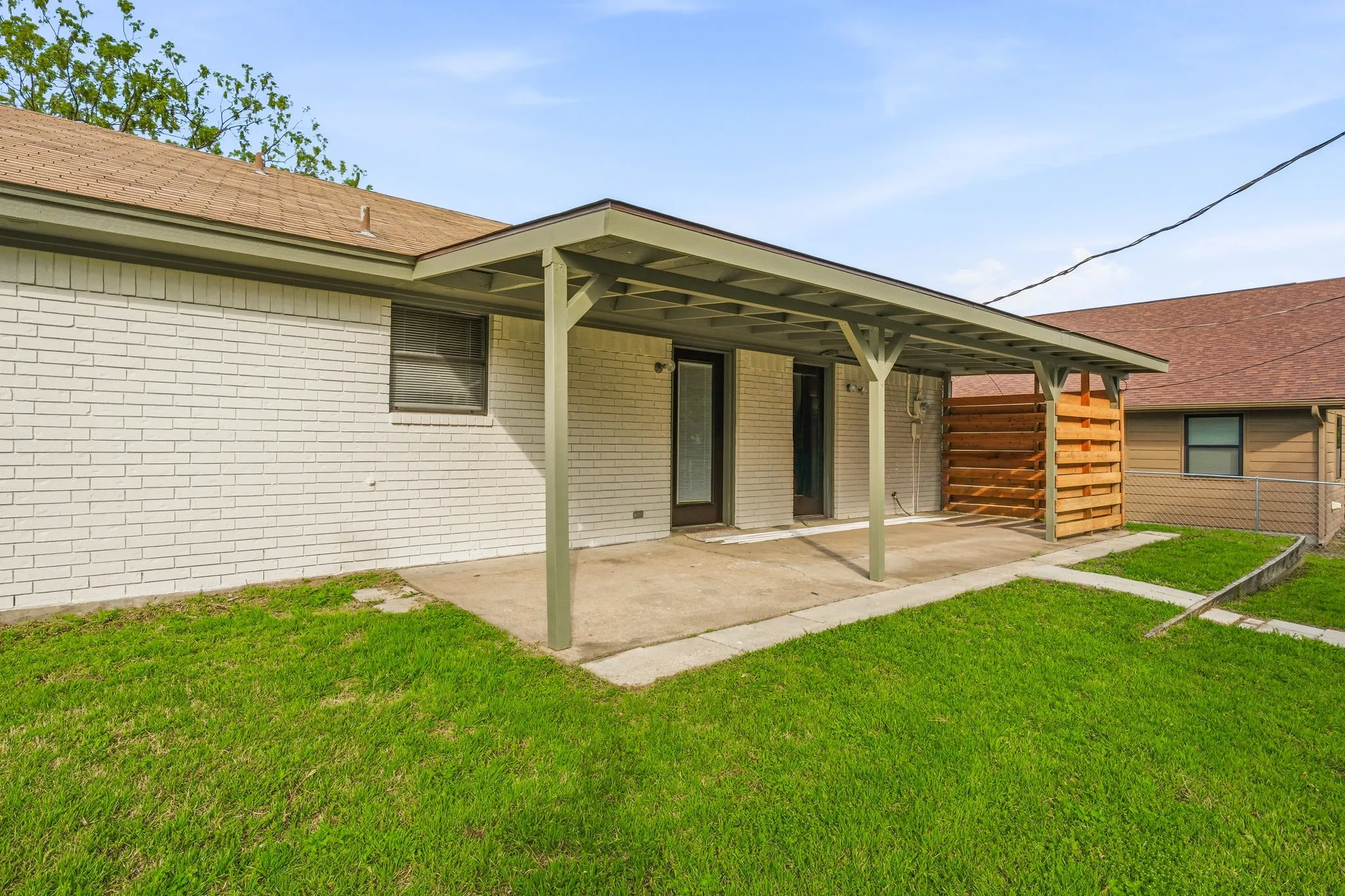 Single Family Residence For Sale in Erath County , 115 Doublehorn Street, Stephenville, Texas 76401, 3 Bedroom, 1 Bathroom, Garage spaces, 1,549 Sqft, built in 1981, mls#21244473, Real Estate Agent in Stephenville, Homes For Sale in Erath county, Homes For Sale in Stephenville, Realtor in Stephenville Texas, Real Estate Brokerage Independent Realty Texas, Luminita Cordes Realtor