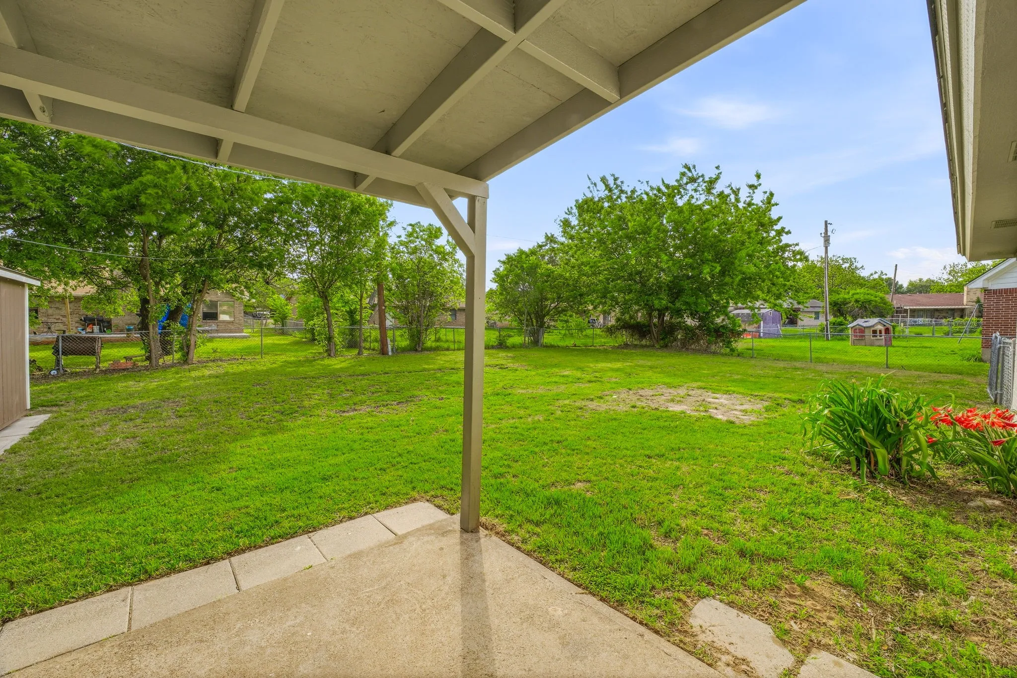 Single Family Residence For Sale in Erath County , 115 Doublehorn Street, Stephenville, Texas 76401, 3 Bedroom, 1 Bathroom, Garage spaces, 1,549 Sqft, built in 1981, mls#21244473, Real Estate Agent in Stephenville, Homes For Sale in Erath county, Homes For Sale in Stephenville, Realtor in Stephenville Texas, Real Estate Brokerage Independent Realty Texas, Luminita Cordes Realtor
