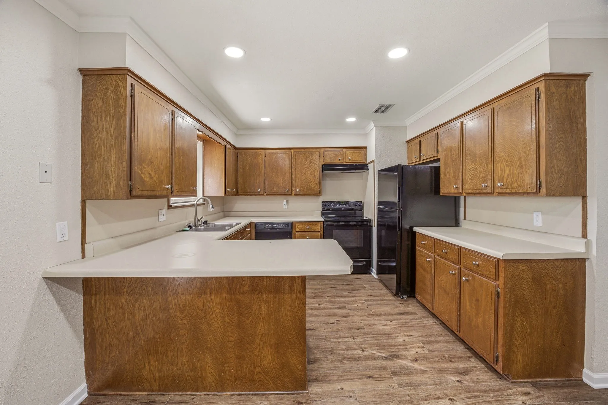 Single Family Residence For Sale in Erath County , 115 Doublehorn Street, Stephenville, Texas 76401, 3 Bedroom, 1 Bathroom, Garage spaces, 1,549 Sqft, built in 1981, mls#21244473, Real Estate Agent in Stephenville, Homes For Sale in Erath county, Homes For Sale in Stephenville, Realtor in Stephenville Texas, Real Estate Brokerage Independent Realty Texas, Luminita Cordes Realtor