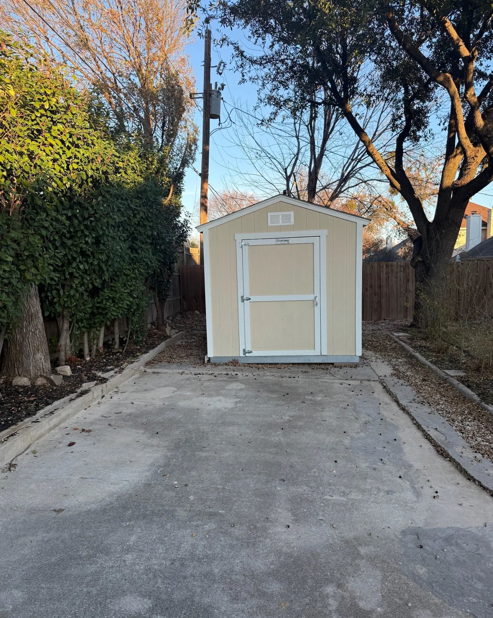 Single Family Residence For Sale in Tarrant County , 7809 Hightower Drive, North Richland Hills, Texas 76182, 3 Bedroom, 2 Bathroom, 2 Garage spaces, 2,117 Sqft, built in 1995, mls#21241327, Real Estate Agent in North Richland Hills, Homes For Sale in Tarrant county, Homes For Sale in North Richland Hills, Realtor in North Richland Hills Texas, Real Estate Brokerage Independent Realty Texas, Luminita Cordes Realtor