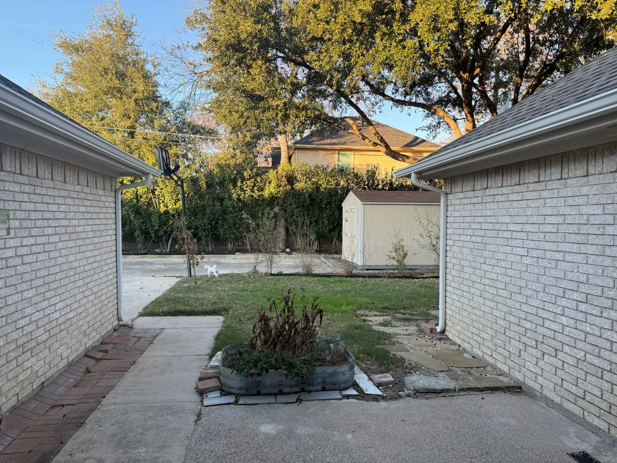 Single Family Residence For Sale in Tarrant County , 7809 Hightower Drive, North Richland Hills, Texas 76182, 3 Bedroom, 2 Bathroom, 2 Garage spaces, 2,117 Sqft, built in 1995, mls#21241327, Real Estate Agent in North Richland Hills, Homes For Sale in Tarrant county, Homes For Sale in North Richland Hills, Realtor in North Richland Hills Texas, Real Estate Brokerage Independent Realty Texas, Luminita Cordes Realtor