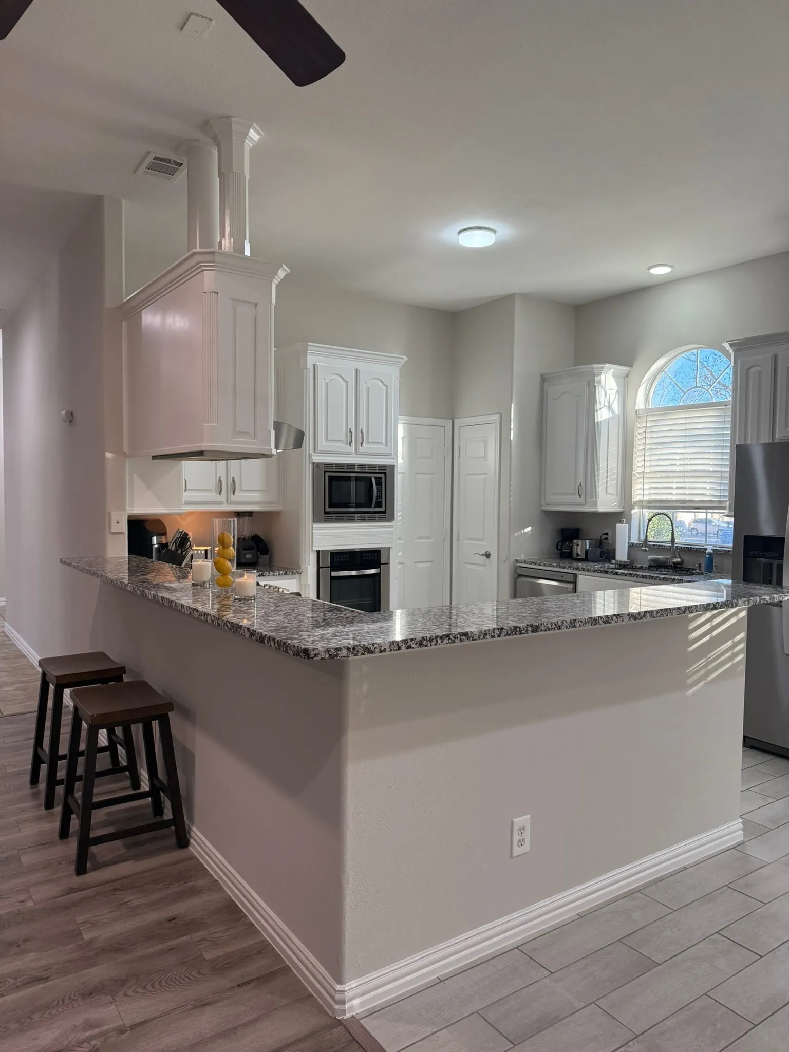 Single Family Residence For Sale in Tarrant County , 7809 Hightower Drive, North Richland Hills, Texas 76182, 3 Bedroom, 2 Bathroom, 2 Garage spaces, 2,117 Sqft, built in 1995, mls#21241327, Real Estate Agent in North Richland Hills, Homes For Sale in Tarrant county, Homes For Sale in North Richland Hills, Realtor in North Richland Hills Texas, Real Estate Brokerage Independent Realty Texas, Luminita Cordes Realtor