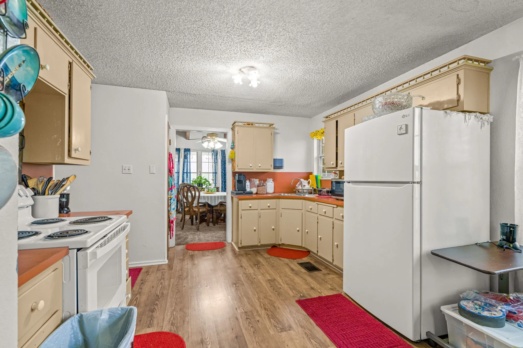 Single Family Residence For Sale in Denton County , 2038 Fm 455 W, Sanger, Texas 76266, 4 Bedrooms, 3 Bathrooms, Garage spaces, 2,207 Sqft, built in 1986, Preowned, Price $950,000, mls#21238621, Real Estate Agent in Sanger, Homes For Sale in Denton county, Homes For Sale in Sanger, Realtor in Sanger Texas, Real Estate Brokerage Independent Realty Texas, Luminita Cordes Realtor
