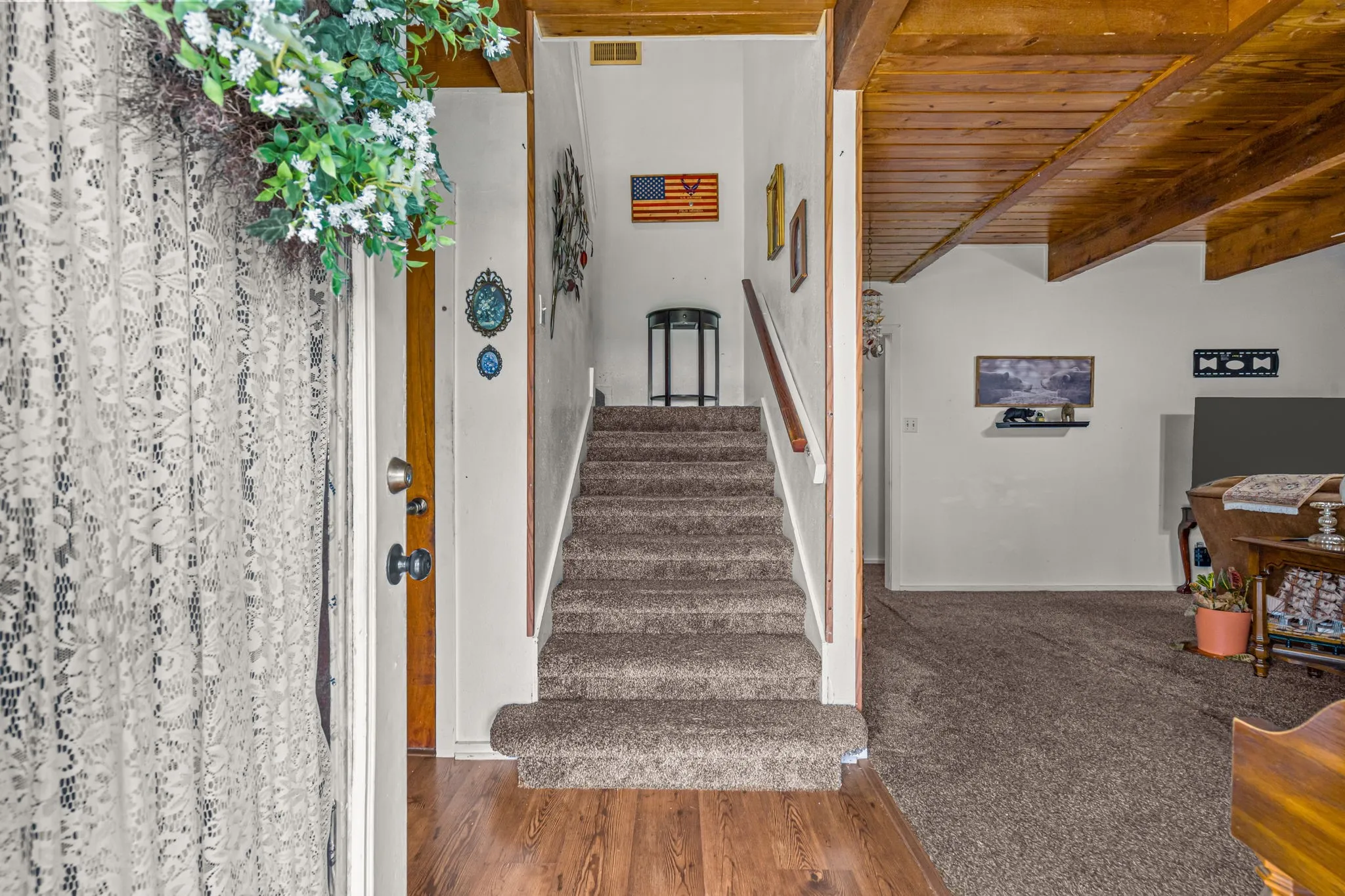 Single Family Residence For Sale in Denton County , 2038 Fm 455 W, Sanger, Texas 76266, 4 Bedrooms, 3 Bathrooms, Garage spaces, 2,207 Sqft, built in 1986, Preowned, Price $950,000, mls#21238621, Real Estate Agent in Sanger, Homes For Sale in Denton county, Homes For Sale in Sanger, Realtor in Sanger Texas, Real Estate Brokerage Independent Realty Texas, Luminita Cordes Realtor