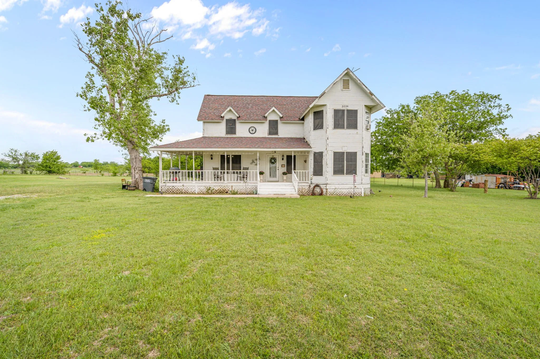 Single Family Residence For Sale in Denton County , 2038 Fm 455 W, Sanger, Texas 76266, 4 Bedrooms, 3 Bathrooms, Garage spaces, 2,207 Sqft, built in 1986, Preowned, Price $950,000, mls#21238621, Real Estate Agent in Sanger, Homes For Sale in Denton county, Homes For Sale in Sanger, Realtor in Sanger Texas, Real Estate Brokerage Independent Realty Texas, Luminita Cordes Realtor