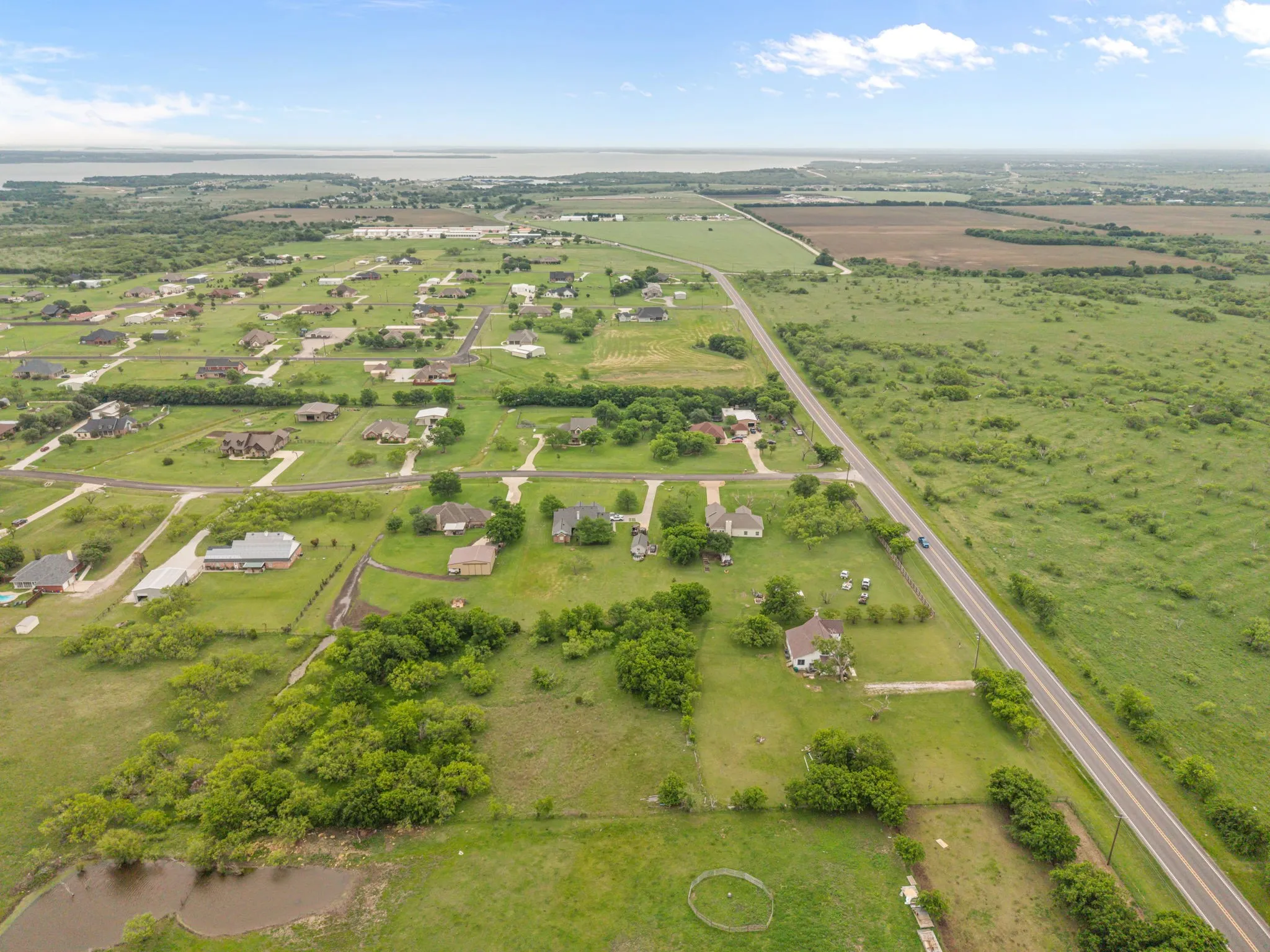 Single Family Residence For Sale in Denton County , 2038 Fm 455 W, Sanger, Texas 76266, 4 Bedrooms, 3 Bathrooms, Garage spaces, 2,207 Sqft, built in 1986, Preowned, Price $950,000, mls#21238621, Real Estate Agent in Sanger, Homes For Sale in Denton county, Homes For Sale in Sanger, Realtor in Sanger Texas, Real Estate Brokerage Independent Realty Texas, Luminita Cordes Realtor