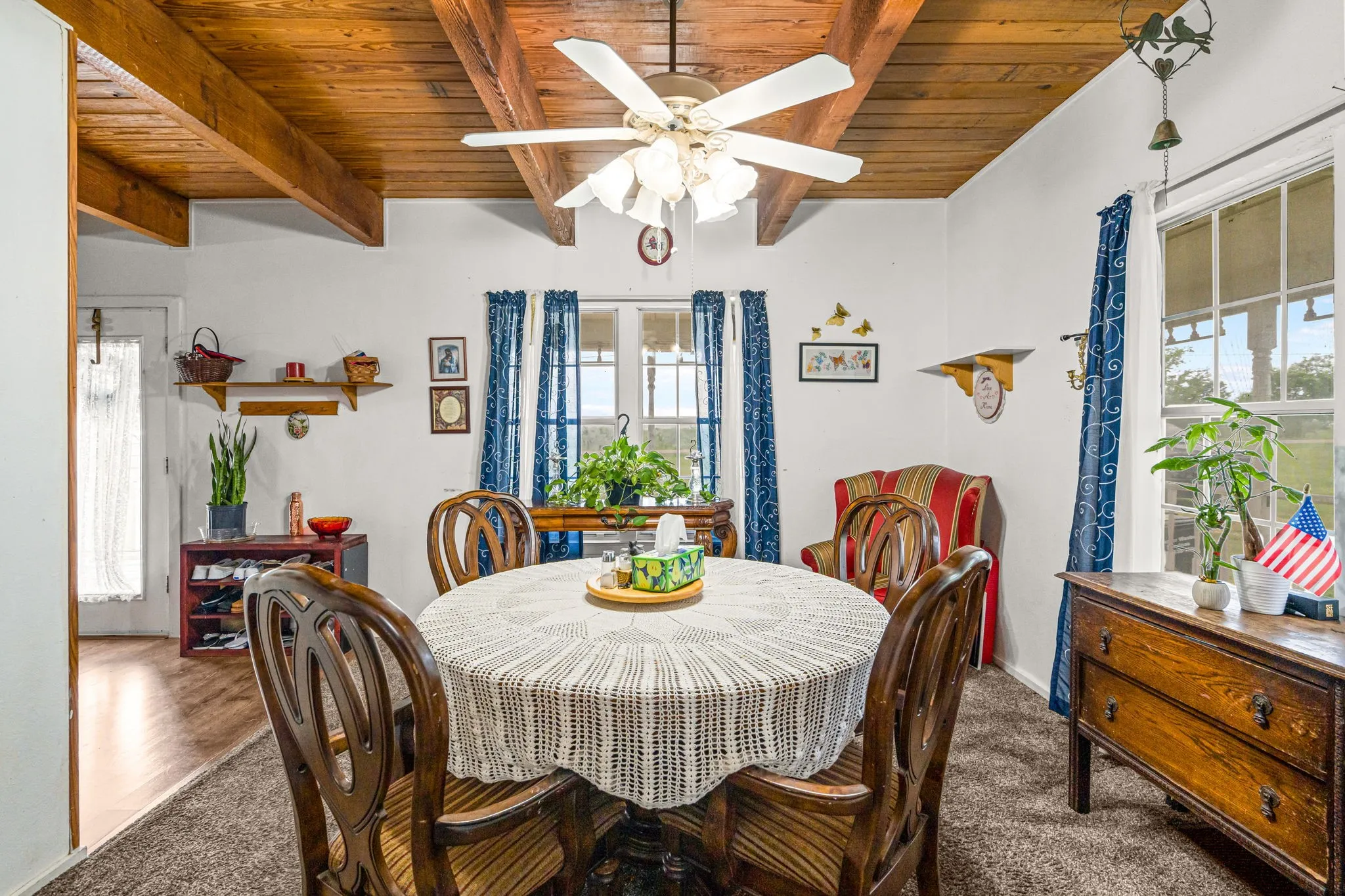 Single Family Residence For Sale in Denton County , 2038 Fm 455 W, Sanger, Texas 76266, 4 Bedrooms, 3 Bathrooms, Garage spaces, 2,207 Sqft, built in 1986, Preowned, Price $950,000, mls#21238621, Real Estate Agent in Sanger, Homes For Sale in Denton county, Homes For Sale in Sanger, Realtor in Sanger Texas, Real Estate Brokerage Independent Realty Texas, Luminita Cordes Realtor