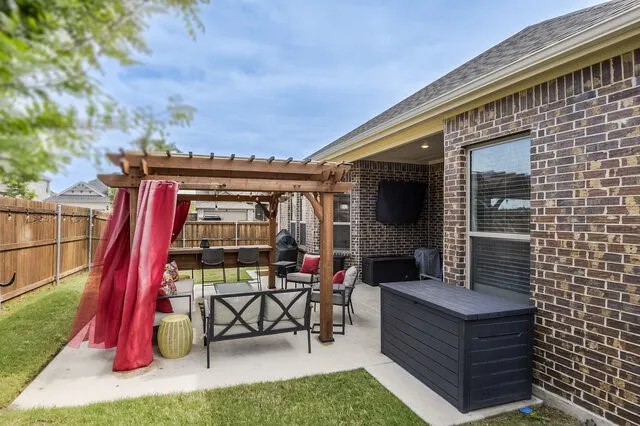 Extended patio with Pergola
