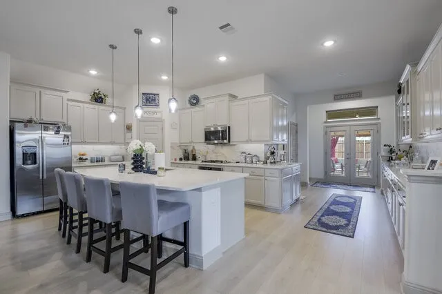 Single Family Residence For Sale in Johnson County , 2616 Henley Way, Mansfield, Texas 76084, 4 Bedroom, 3 Bathroom, 2 Garage spaces, 2,395 Sqft, built in 2023, Preowned, mls#21229049, Real Estate Agent in Mansfield, Homes For Sale in Johnson county, Homes For Sale in Mansfield, Realtor in Mansfield Texas, Real Estate Brokerage Independent Realty Texas, Luminita Cordes Realtor