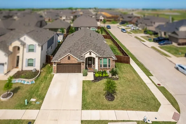 Single Family Residence For Sale in Johnson County , 2616 Henley Way, Mansfield, Texas 76084, 4 Bedroom, 3 Bathroom, 2 Garage spaces, 2,395 Sqft, built in 2023, Preowned, mls#21229049, Real Estate Agent in Mansfield, Homes For Sale in Johnson county, Homes For Sale in Mansfield, Realtor in Mansfield Texas, Real Estate Brokerage Independent Realty Texas, Luminita Cordes Realtor