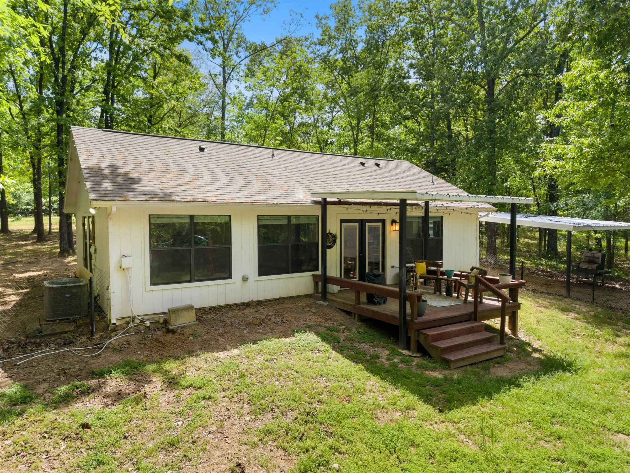 Single Family Residence For Sale in Wood County , 353 PR 5861, Yantis, Texas 75497, 2 Bedroom, 1 Bathroom, Garage spaces, 975 Sqft, built in 2019, Preowned, mls#21224558, Real Estate Agent in Yantis, Homes For Sale in Wood county, Homes For Sale in Yantis, Realtor in Yantis Texas, Real Estate Brokerage Independent Realty Texas, Luminita Cordes Realtor