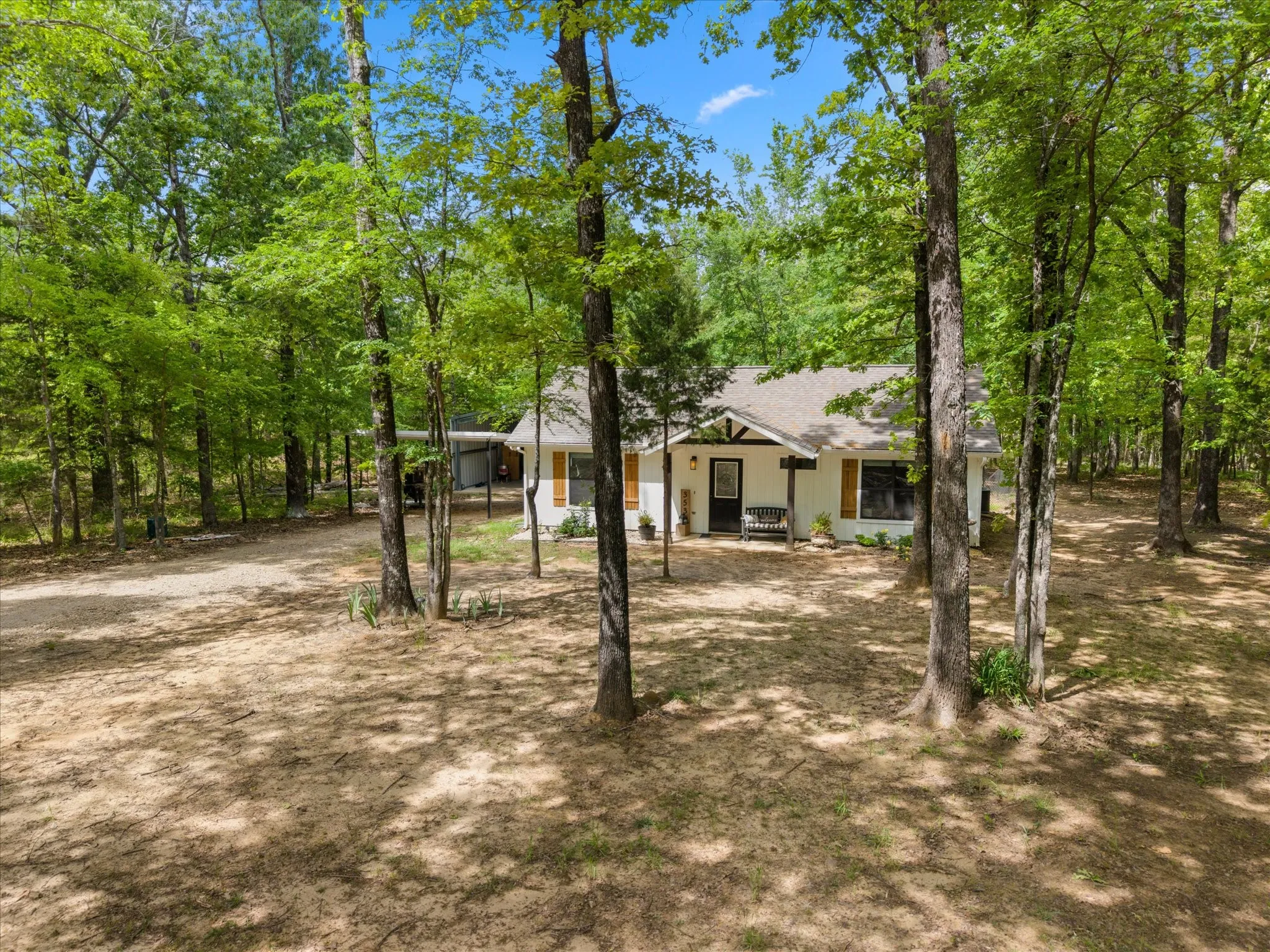 Single Family Residence For Sale in Wood County , 353 PR 5861, Yantis, Texas 75497, 2 Bedroom, 1 Bathroom, Garage spaces, 975 Sqft, built in 2019, Preowned, mls#21224558, Real Estate Agent in Yantis, Homes For Sale in Wood county, Homes For Sale in Yantis, Realtor in Yantis Texas, Real Estate Brokerage Independent Realty Texas, Luminita Cordes Realtor