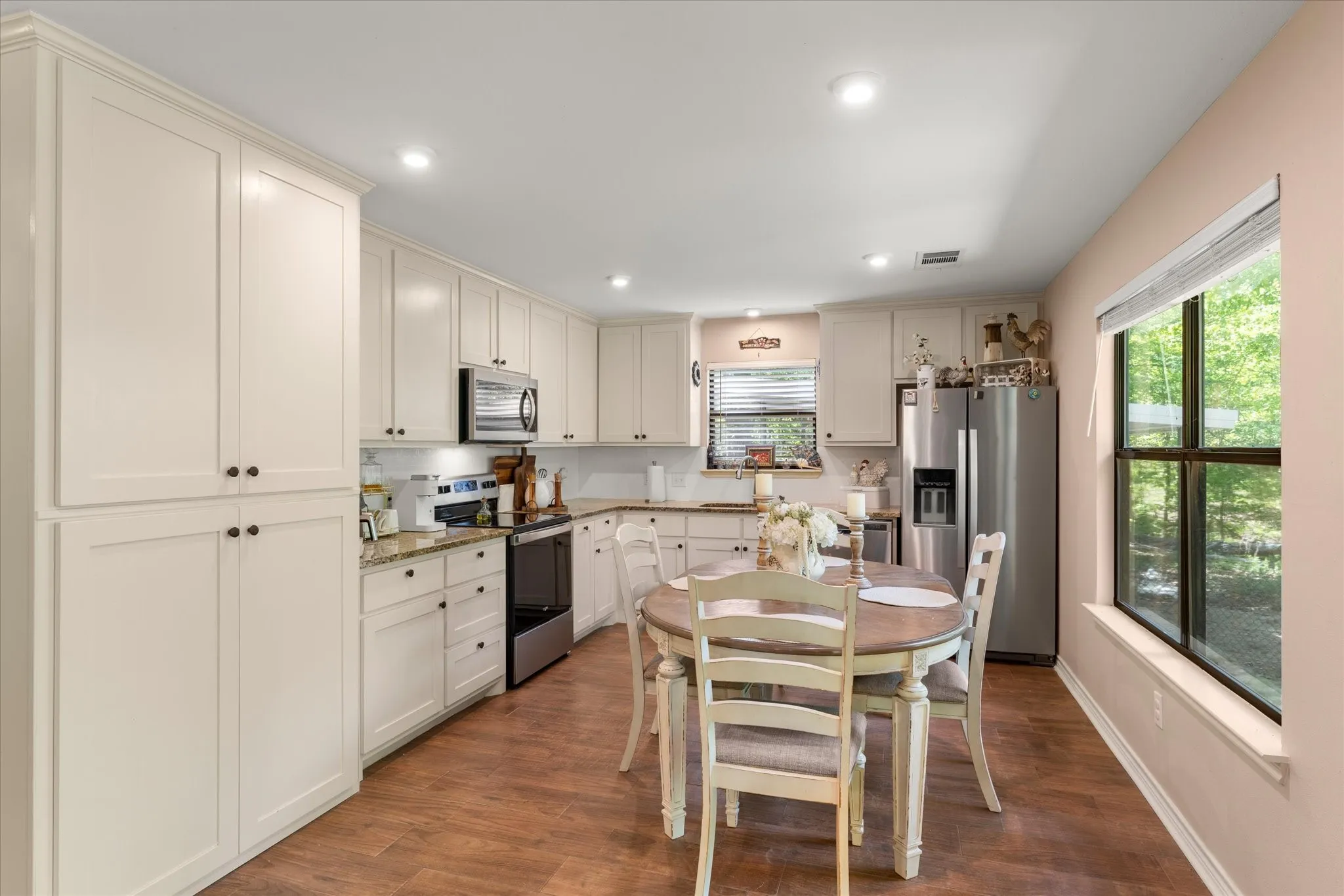 Single Family Residence For Sale in Wood County , 353 PR 5861, Yantis, Texas 75497, 2 Bedroom, 1 Bathroom, Garage spaces, 975 Sqft, built in 2019, Preowned, mls#21224558, Real Estate Agent in Yantis, Homes For Sale in Wood county, Homes For Sale in Yantis, Realtor in Yantis Texas, Real Estate Brokerage Independent Realty Texas, Luminita Cordes Realtor