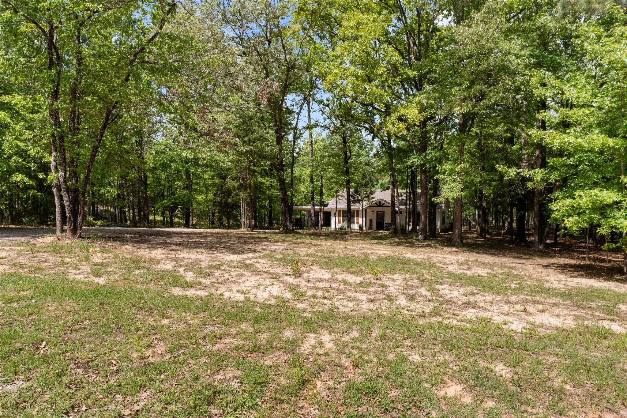 Single Family Residence For Sale in Wood County , 353 PR 5861, Yantis, Texas 75497, 2 Bedroom, 1 Bathroom, Garage spaces, 975 Sqft, built in 2019, Preowned, mls#21224558, Real Estate Agent in Yantis, Homes For Sale in Wood county, Homes For Sale in Yantis, Realtor in Yantis Texas, Real Estate Brokerage Independent Realty Texas, Luminita Cordes Realtor
