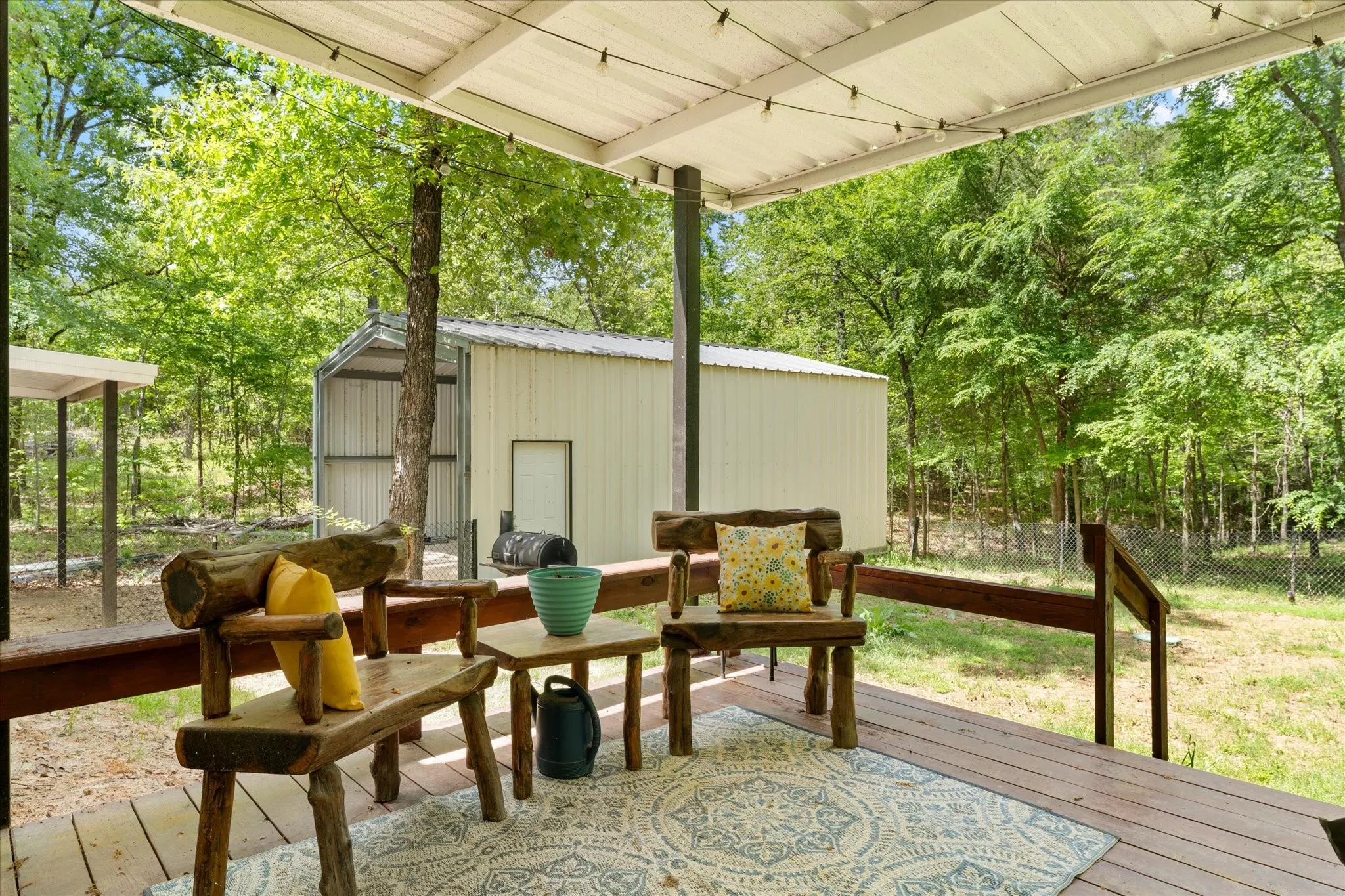 Single Family Residence For Sale in Wood County , 353 PR 5861, Yantis, Texas 75497, 2 Bedroom, 1 Bathroom, Garage spaces, 975 Sqft, built in 2019, Preowned, mls#21224558, Real Estate Agent in Yantis, Homes For Sale in Wood county, Homes For Sale in Yantis, Realtor in Yantis Texas, Real Estate Brokerage Independent Realty Texas, Luminita Cordes Realtor