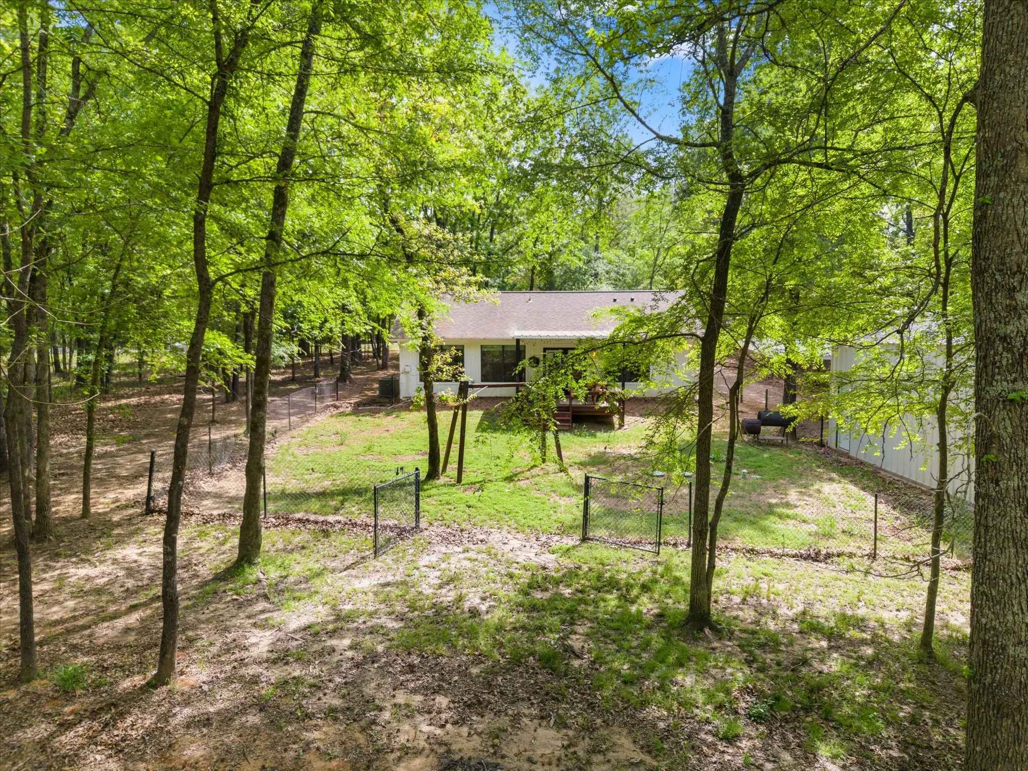 Single Family Residence For Sale in Wood County , 353 PR 5861, Yantis, Texas 75497, 2 Bedroom, 1 Bathroom, Garage spaces, 975 Sqft, built in 2019, Preowned, mls#21224558, Real Estate Agent in Yantis, Homes For Sale in Wood county, Homes For Sale in Yantis, Realtor in Yantis Texas, Real Estate Brokerage Independent Realty Texas, Luminita Cordes Realtor