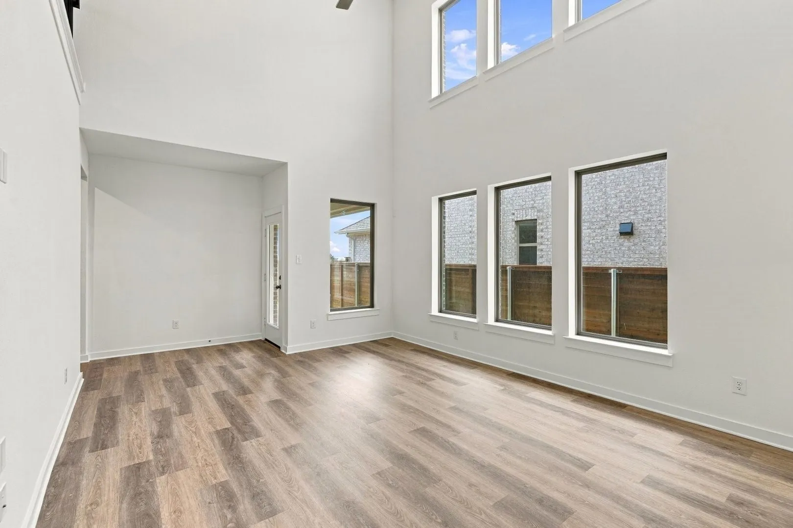 DAL_Solterra_Roberts_1628 Peridot Parkway (18)