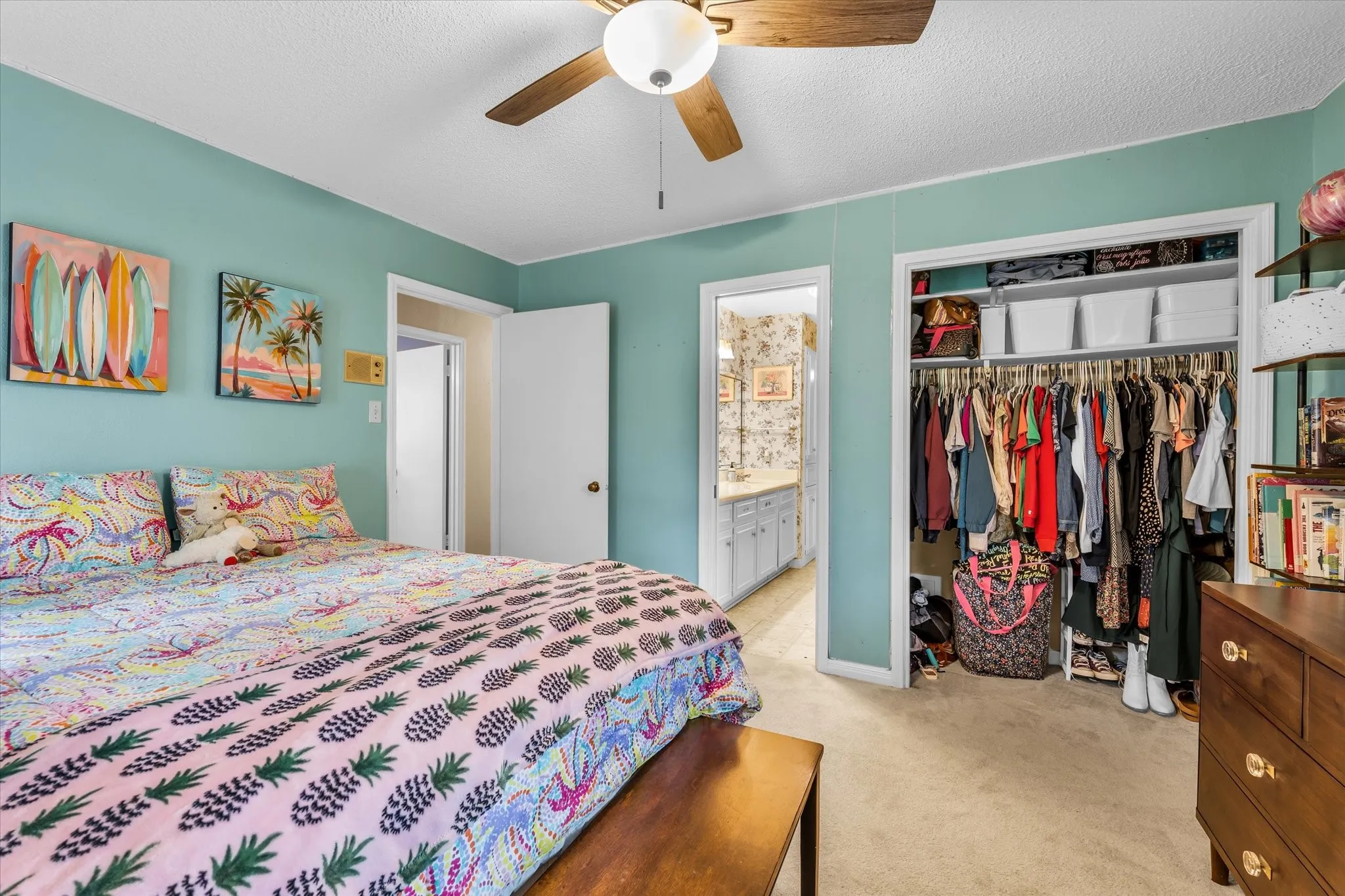 Single Family Residence For Sale in Mc Lennan County , 1208 Knotty Oaks Drive, Woodway, Texas 76712, 4 Bedroom, 3 Bathroom, Garage spaces, 2,690 Sqft, built in 1967, Preowned, mls#21243395, Real Estate Agent in Woodway, Homes For Sale in Mc Lennan county, Homes For Sale in Woodway, Realtor in Woodway Texas, Real Estate Brokerage Independent Realty Texas, Luminita Cordes Realtor