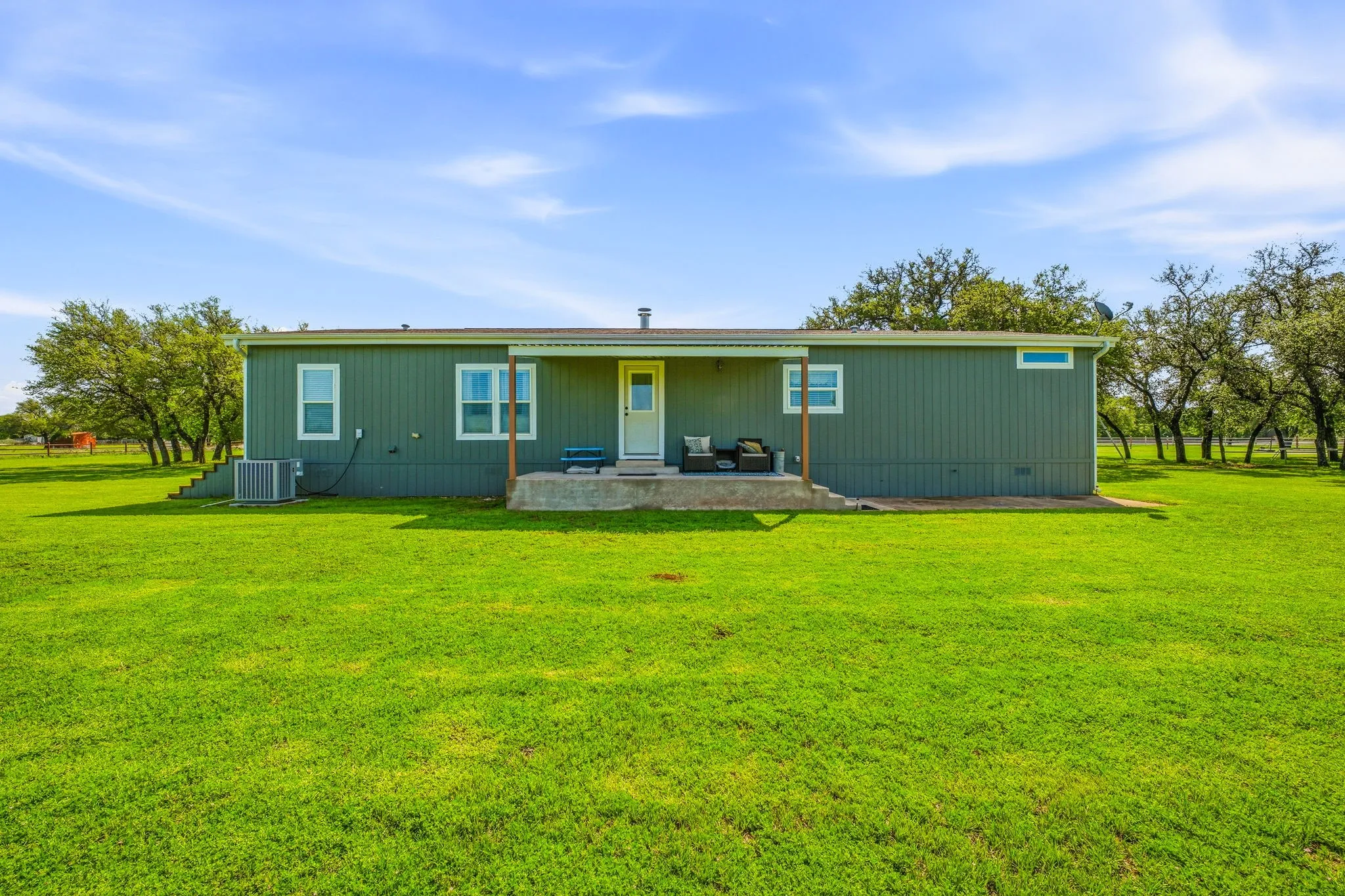 Mobile Home For Sale in Young County , 1262 Rosser Ranch Road, Graham, Texas 76450, 3 Bedroom, 2 Bathroom, Garage spaces, 1,792 Sqft, built in 2015, Preowned, mls#21243545, Real Estate Agent in Graham, Homes For Sale in Young county, Homes For Sale in Graham, Realtor in Graham Texas, Real Estate Brokerage Independent Realty Texas, Luminita Cordes Realtor