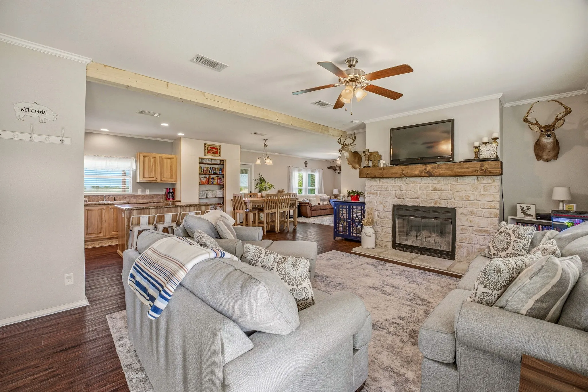 Mobile Home For Sale in Young County , 1262 Rosser Ranch Road, Graham, Texas 76450, 3 Bedroom, 2 Bathroom, Garage spaces, 1,792 Sqft, built in 2015, Preowned, mls#21243545, Real Estate Agent in Graham, Homes For Sale in Young county, Homes For Sale in Graham, Realtor in Graham Texas, Real Estate Brokerage Independent Realty Texas, Luminita Cordes Realtor