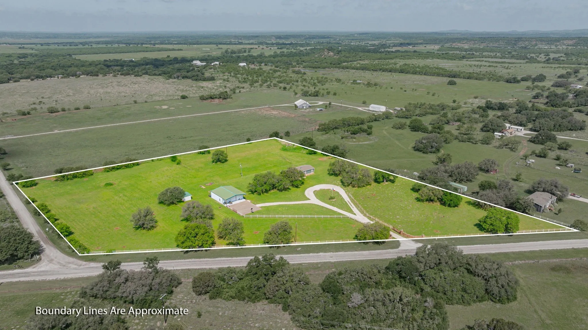 Mobile Home For Sale in Young County , 1262 Rosser Ranch Road, Graham, Texas 76450, 3 Bedroom, 2 Bathroom, Garage spaces, 1,792 Sqft, built in 2015, Preowned, mls#21243545, Real Estate Agent in Graham, Homes For Sale in Young county, Homes For Sale in Graham, Realtor in Graham Texas, Real Estate Brokerage Independent Realty Texas, Luminita Cordes Realtor