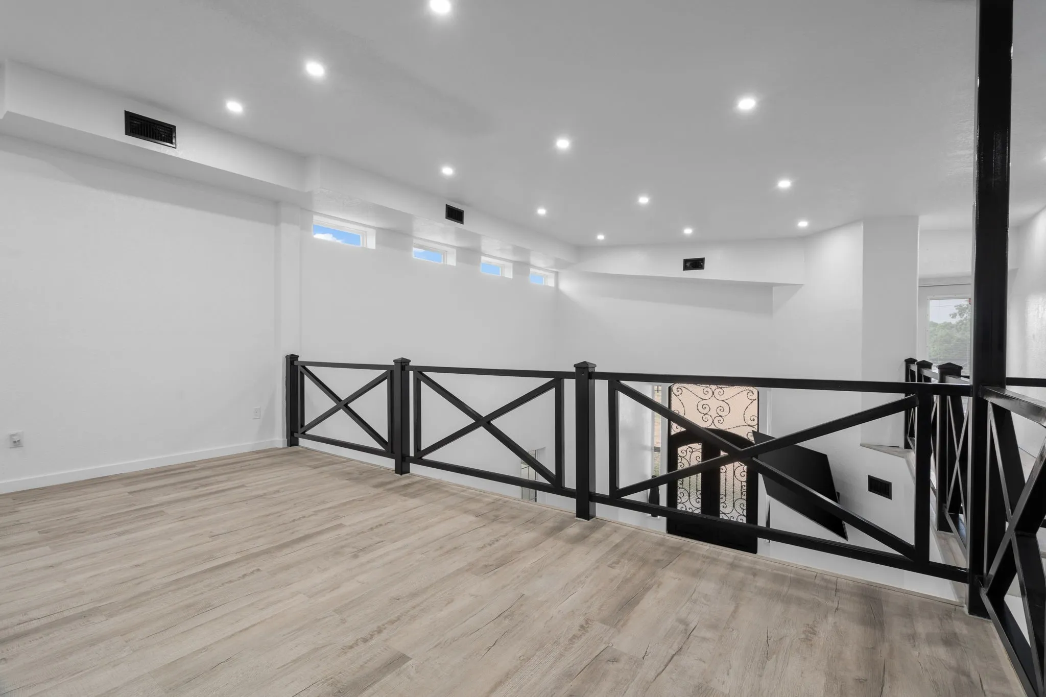 Single Family Residence For Sale in Erath County , 675 County Road 463, Stephenville, Texas 76401, 6 Bedroom, 5 Bathroom, 4 Garage spaces, 5,490 Sqft, built in 2023, Preowned, mls#21244496, Real Estate Agent in Stephenville, Homes For Sale in Erath county, Homes For Sale in Stephenville, Realtor in Stephenville Texas, Real Estate Brokerage Independent Realty Texas, Luminita Cordes Realtor