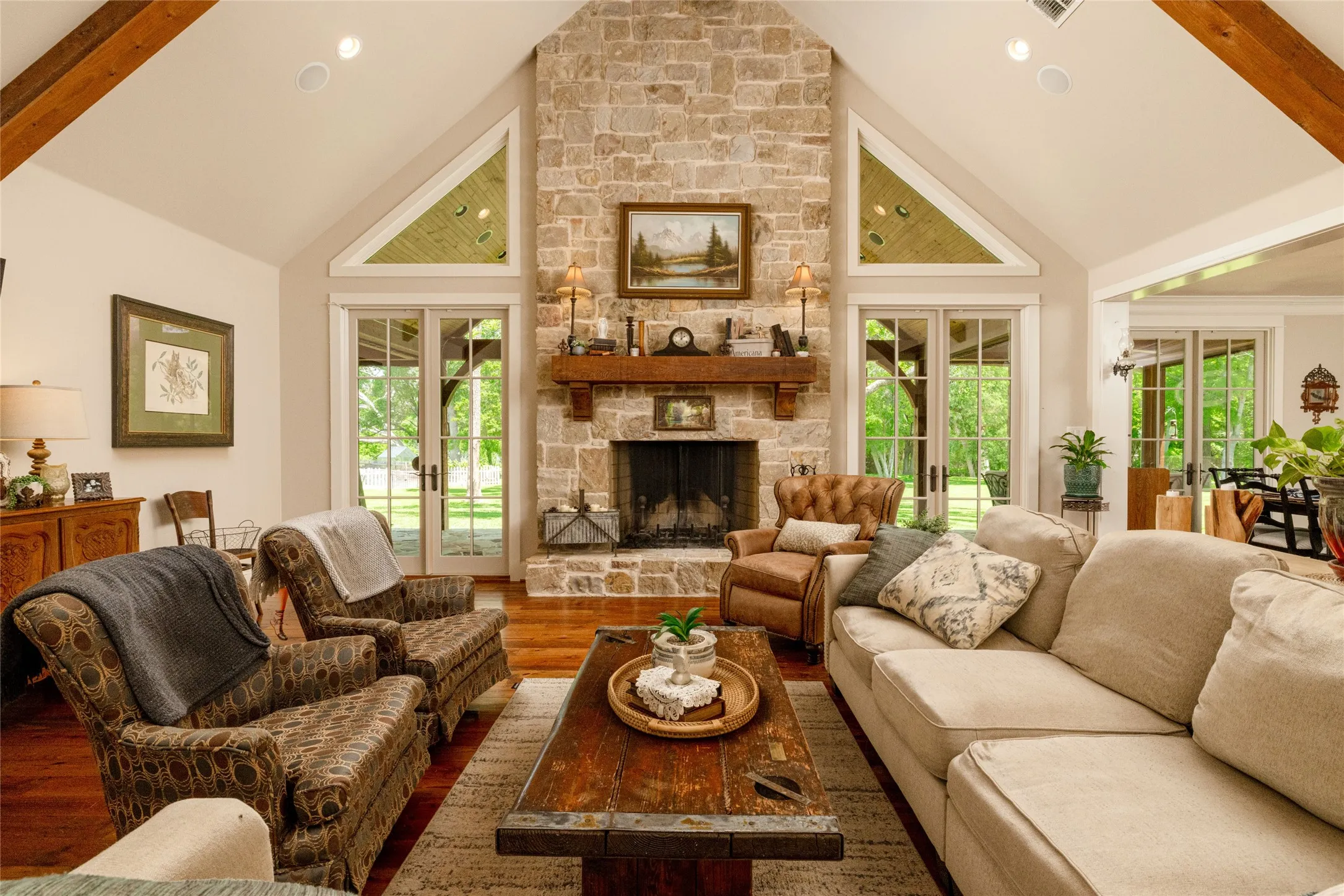 Single Family Residence For Sale in Tarrant County , 1331 Bancroft Road, Keller, Texas 76262, 5 Bedroom, 5 Bathroom, 4 Garage spaces, 4,875 Sqft, built in 2013, Preowned, mls#21242217, Real Estate Agent in Keller, Homes For Sale in Tarrant county, Homes For Sale in Keller, Realtor in Keller Texas, Real Estate Brokerage Independent Realty Texas, Luminita Cordes Realtor