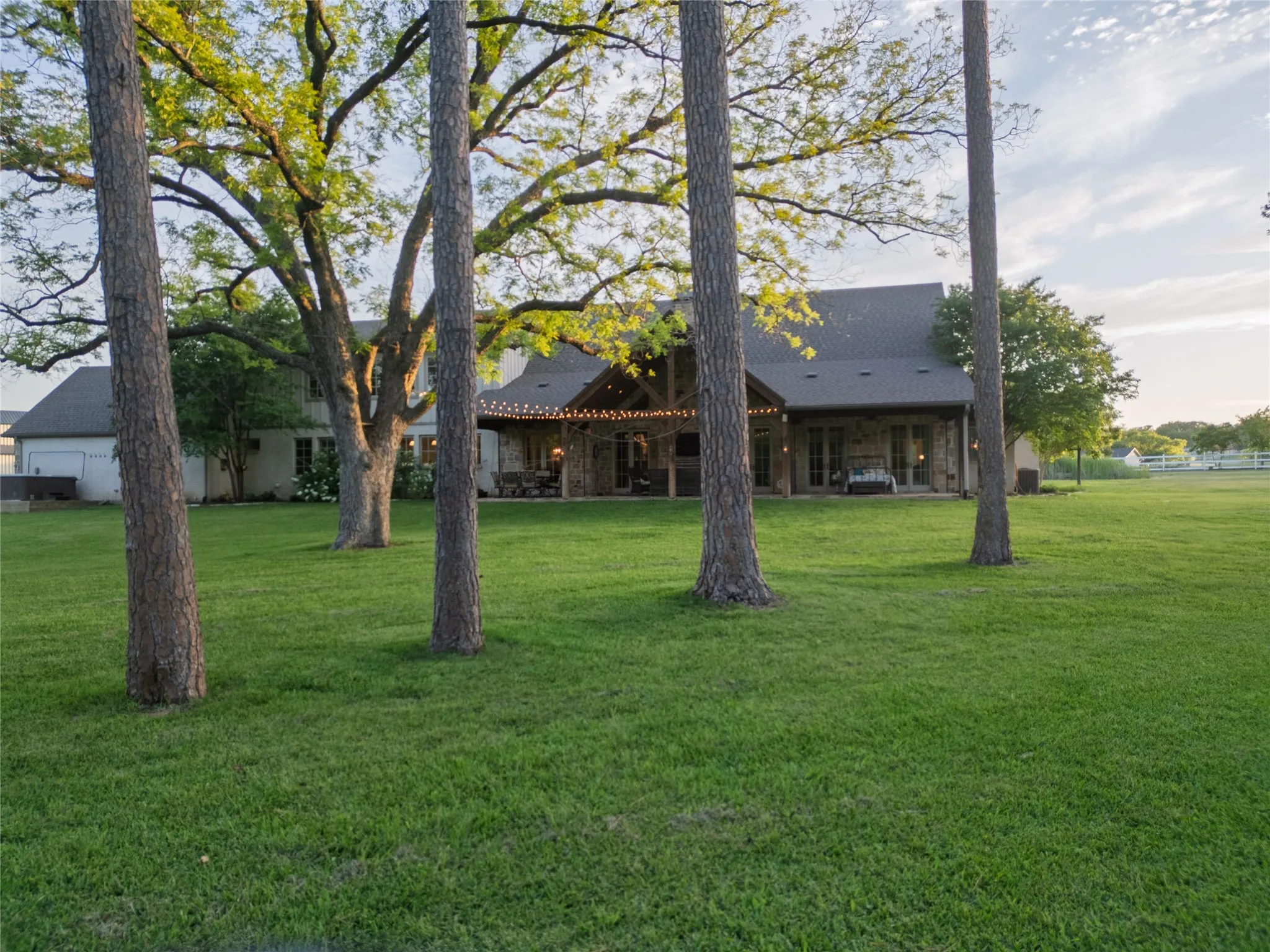 Single Family Residence For Sale in Tarrant County , 1331 Bancroft Road, Keller, Texas 76262, 5 Bedroom, 5 Bathroom, 4 Garage spaces, 4,875 Sqft, built in 2013, Preowned, mls#21242217, Real Estate Agent in Keller, Homes For Sale in Tarrant county, Homes For Sale in Keller, Realtor in Keller Texas, Real Estate Brokerage Independent Realty Texas, Luminita Cordes Realtor