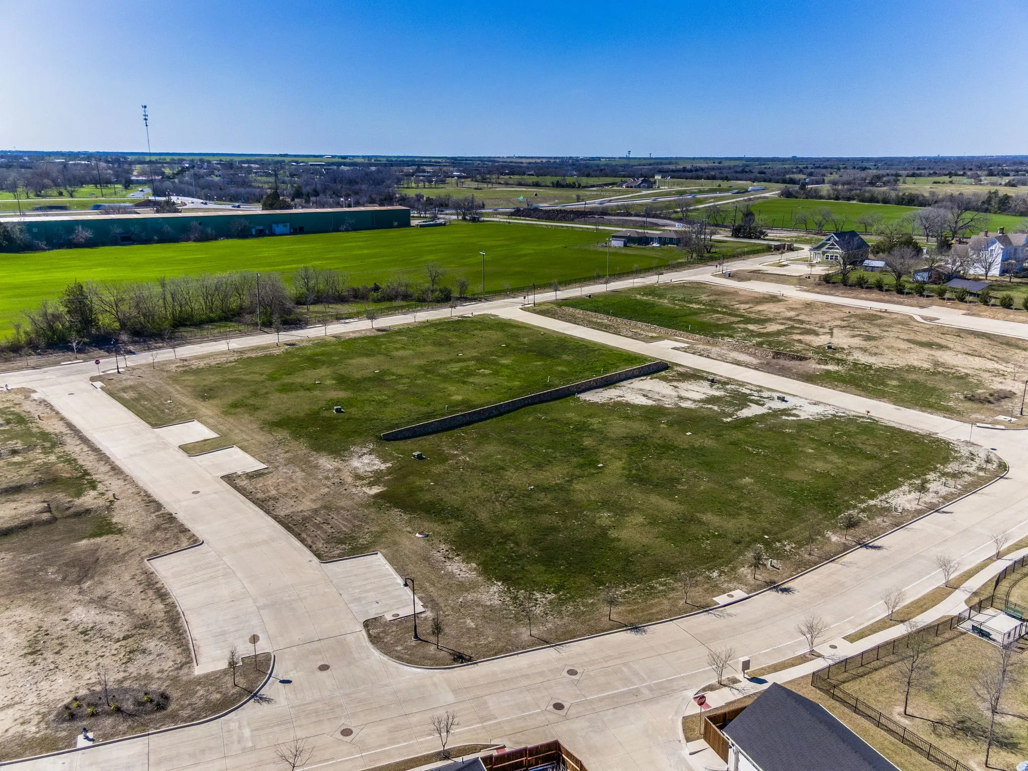 Birds eye view of property