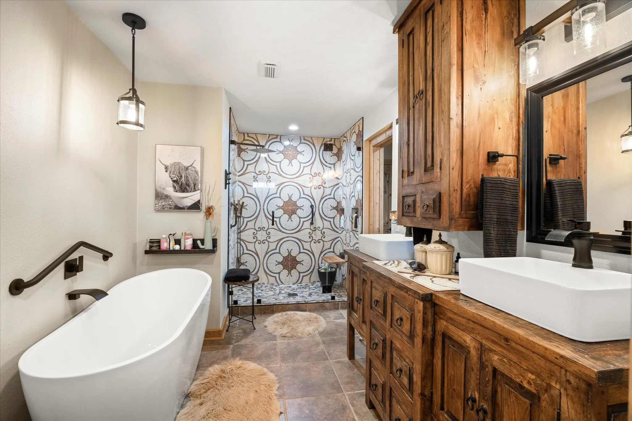 Farm For Sale in Erath County , 31577 N US Highway 281, Lipan, Texas 76462, 3 Bedroom, 2 Bathroom, Garage spaces, 2,078 Sqft, built in 1999, Preowned, mls#21244347, Real Estate Agent in Lipan, Homes For Sale in Erath county, Homes For Sale in Lipan, Realtor in Lipan Texas, Real Estate Brokerage Independent Realty Texas, Luminita Cordes Realtor