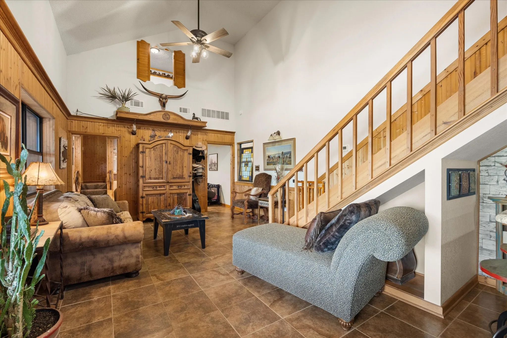 Farm For Sale in Erath County , 31577 N US Highway 281, Lipan, Texas 76462, 3 Bedroom, 2 Bathroom, Garage spaces, 2,078 Sqft, built in 1999, Preowned, mls#21244347, Real Estate Agent in Lipan, Homes For Sale in Erath county, Homes For Sale in Lipan, Realtor in Lipan Texas, Real Estate Brokerage Independent Realty Texas, Luminita Cordes Realtor