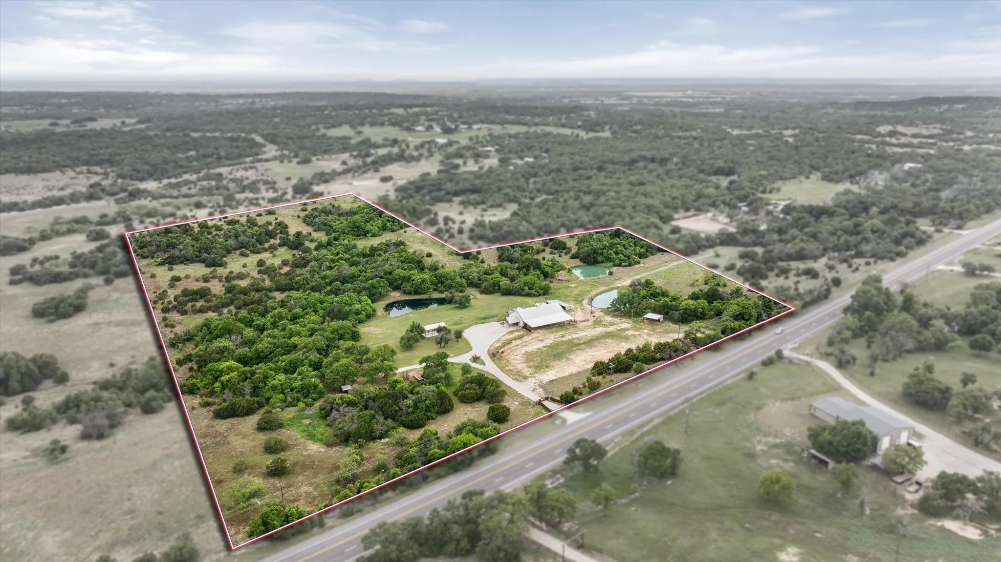 Farm For Sale in Erath County , 31577 N US Highway 281, Lipan, Texas 76462, 3 Bedroom, 2 Bathroom, Garage spaces, 2,078 Sqft, built in 1999, Preowned, mls#21244347, Real Estate Agent in Lipan, Homes For Sale in Erath county, Homes For Sale in Lipan, Realtor in Lipan Texas, Real Estate Brokerage Independent Realty Texas, Luminita Cordes Realtor